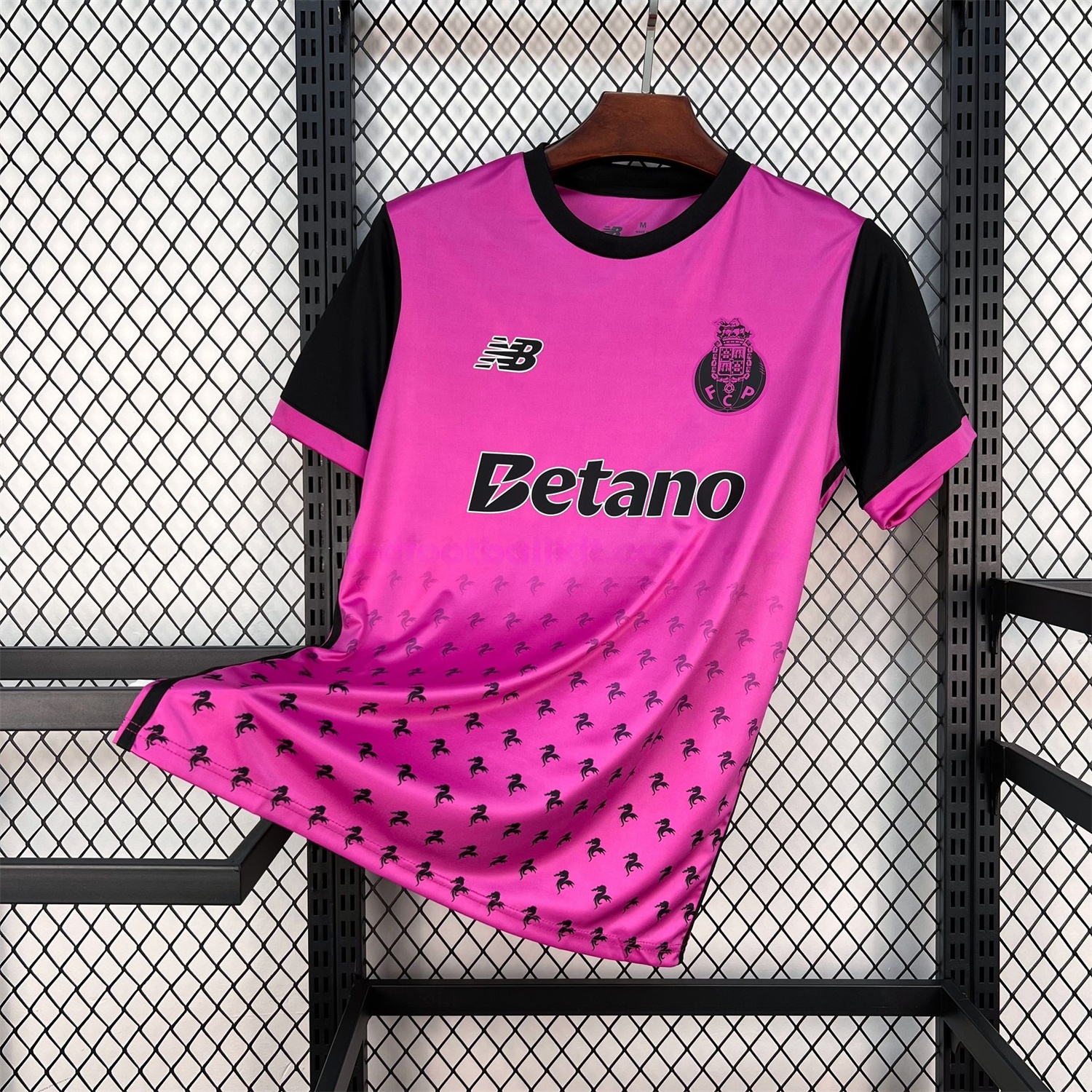 Porto 26-27 Bright Pink With Black Special Jersey - Fans Version - UnitedFutballJersey
