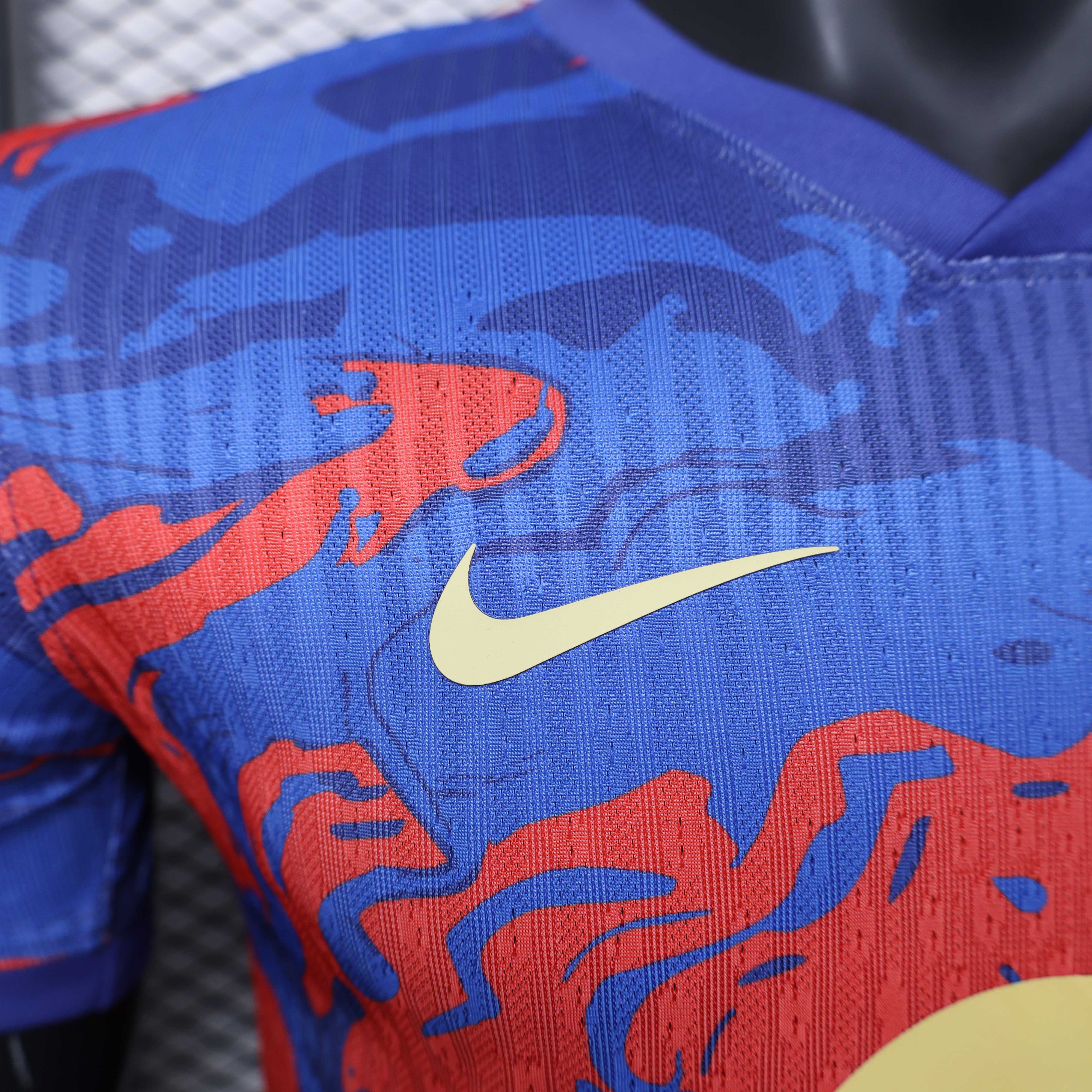 2025/2026 Barcelona Player Version Special Edition 05 Football Jersey 1:1 Thai quality