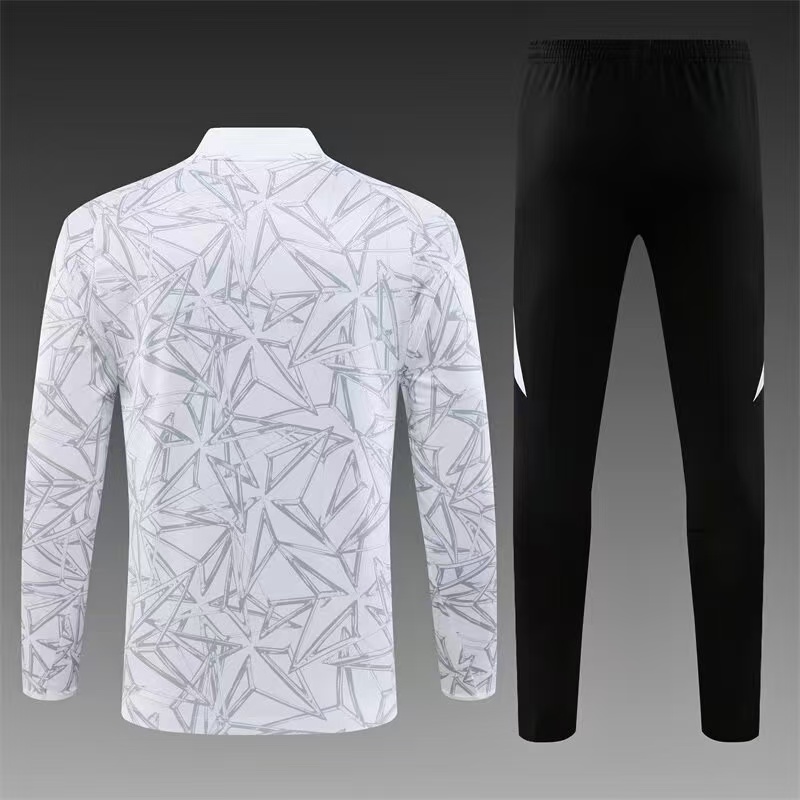 2024/2025 Real Madrid half-pull training suit white set