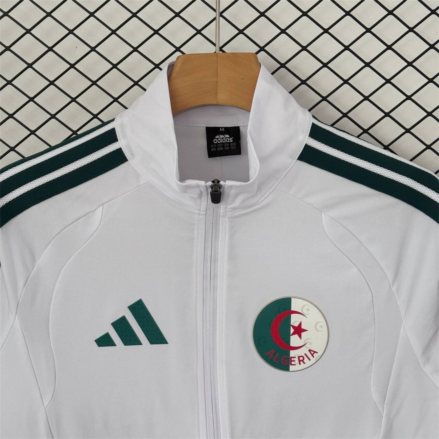 Algeria 25-26 Windbreaker Training Set - White With Black Top and Pants - UnitedFutballJersey