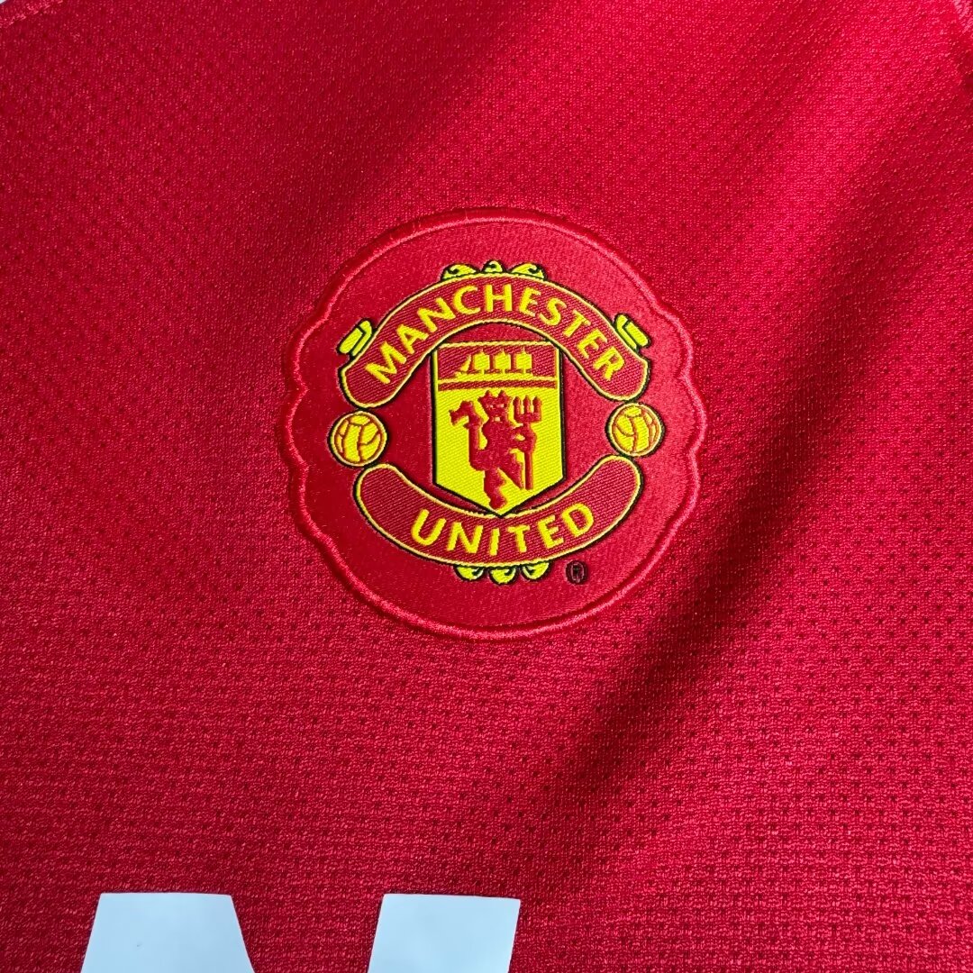 2010/2011 Retro Manchester United Home Football Shirt 1:1 Thai Quality