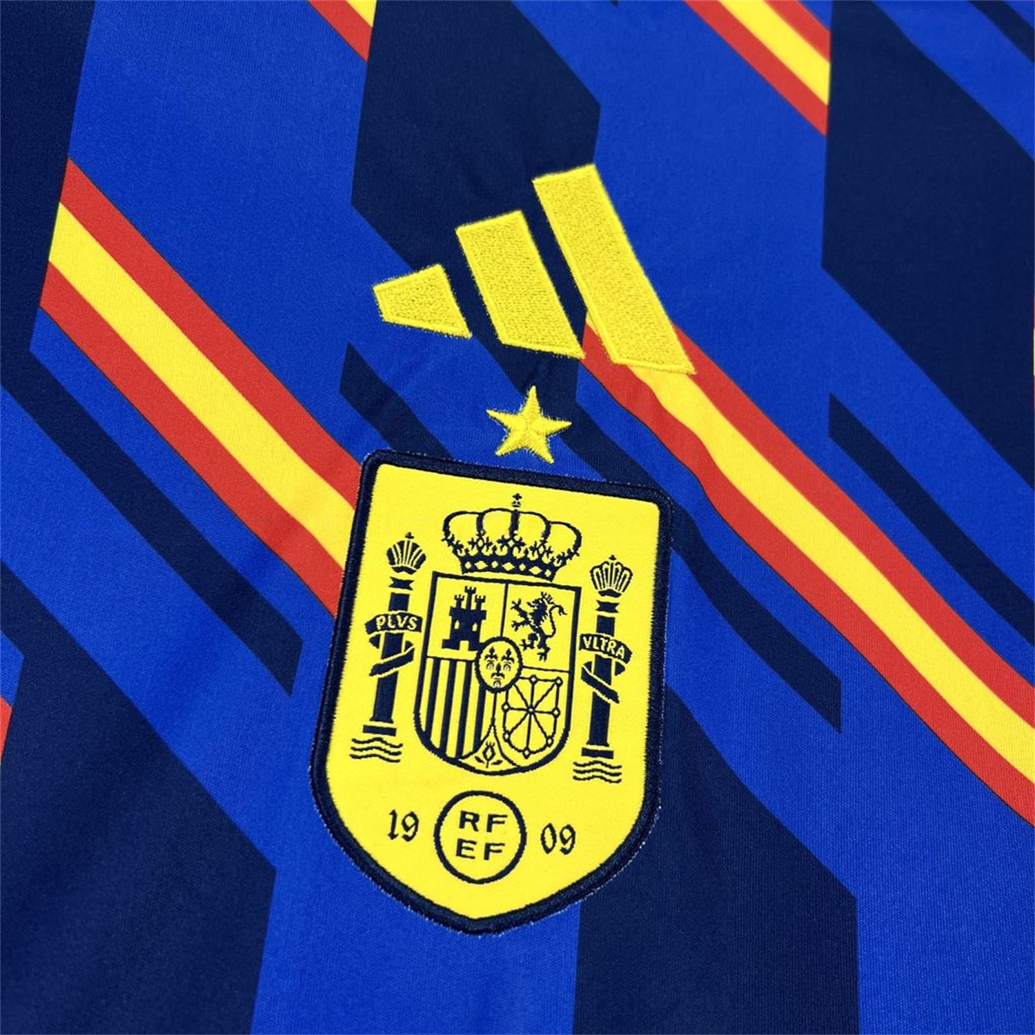 Spain 2026 Royal Blue And Yellow Stripes Pre-match Jersey - Fans Version - UnitedFutballJersey