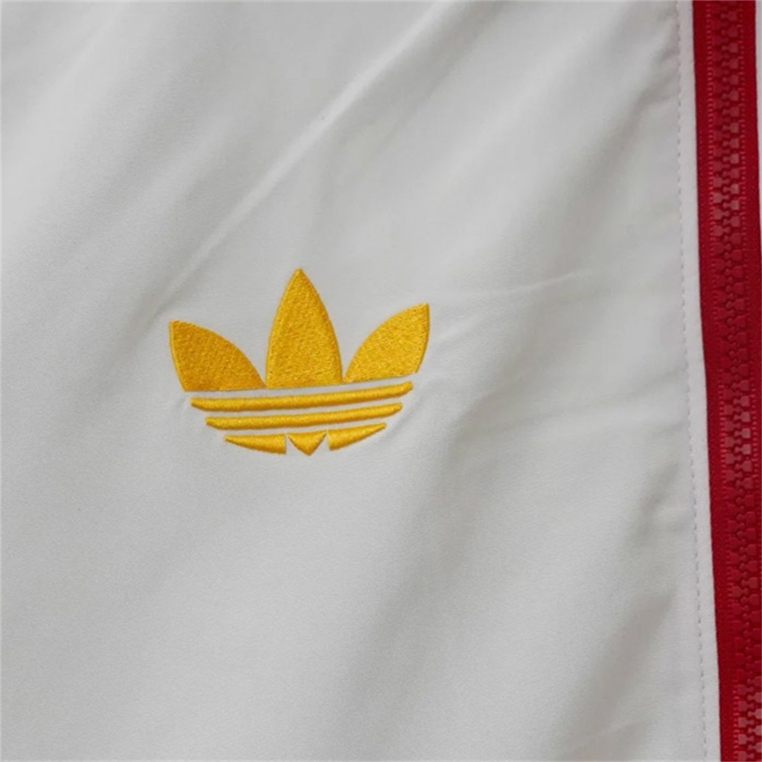 Retro Bayern Munich 24-25 125th Anniversary Windbreaker Jacket - White Red Sripe - UnitedFutballJersey