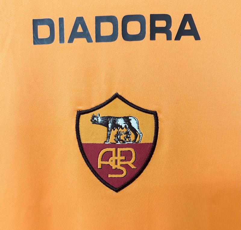 2005-2006 Retro Roma Home Soccer Jersey 1:1 Thai Quality