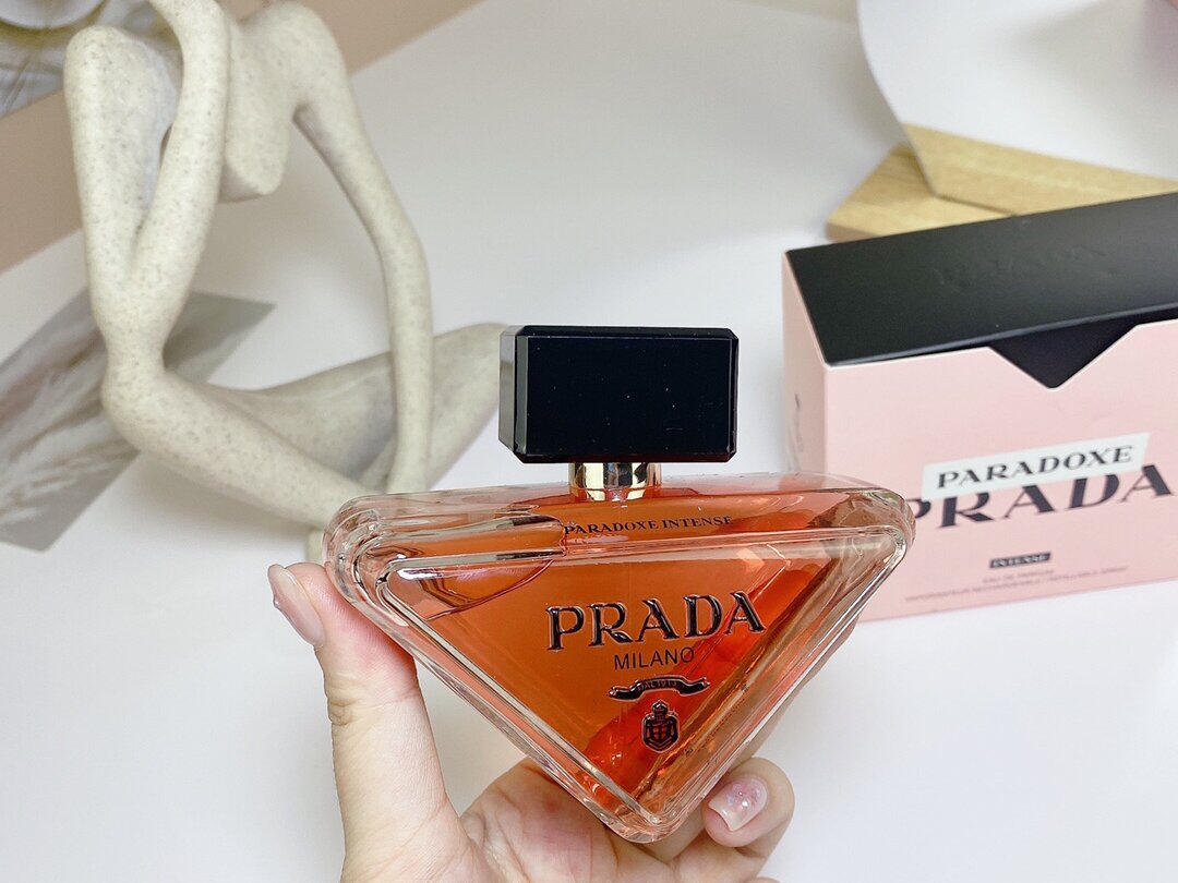 PRADA Paradoxe Intense Eau de Parfum 90ml | Women's Long-Lasting Fragrance, Recommended for Gifting