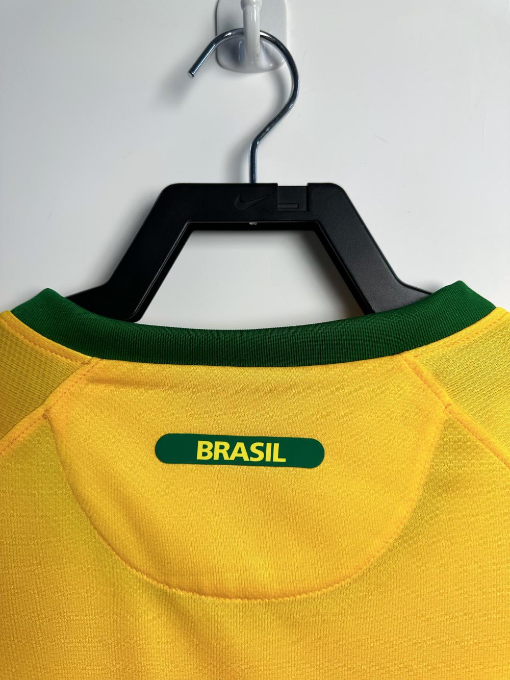 2010 Retro Brazil Home Soccer Jersey 1:1 Thai Quality