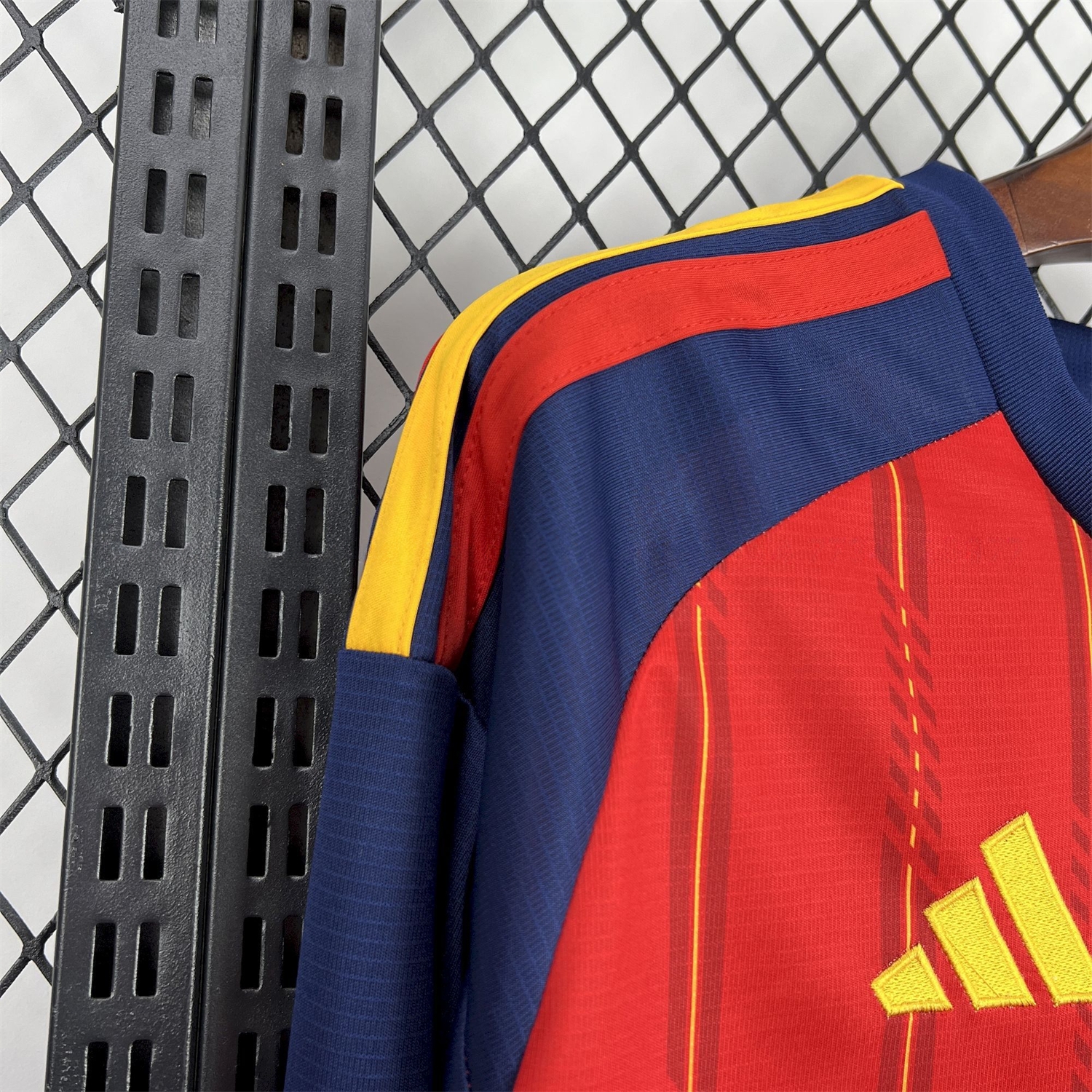 【Two-Crown Star】Spain 2026 Home Long Sleeves Jersey - Fans Version - UnitedFutballJersey