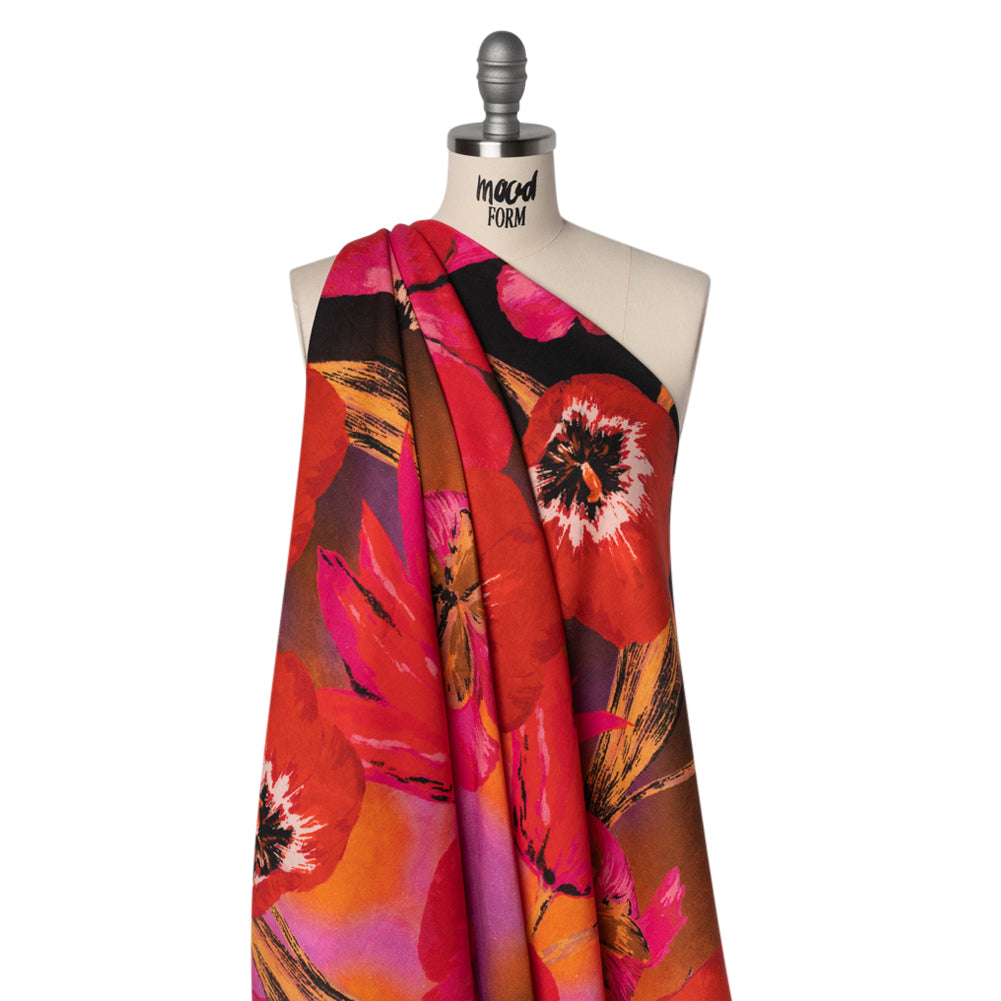 Linen and Rayon Woven - Magenta, Scarlet and Brown Big Painterly Flowers - Mood Exclusive Poppy Panorama Print - Joann Fabrics