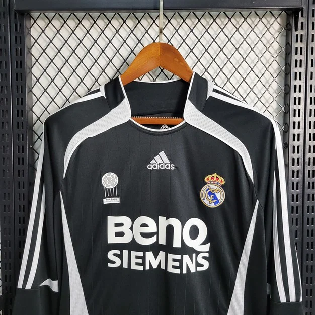 2006/2007 Retro Real Madrid Away Jersey Long Sleeve