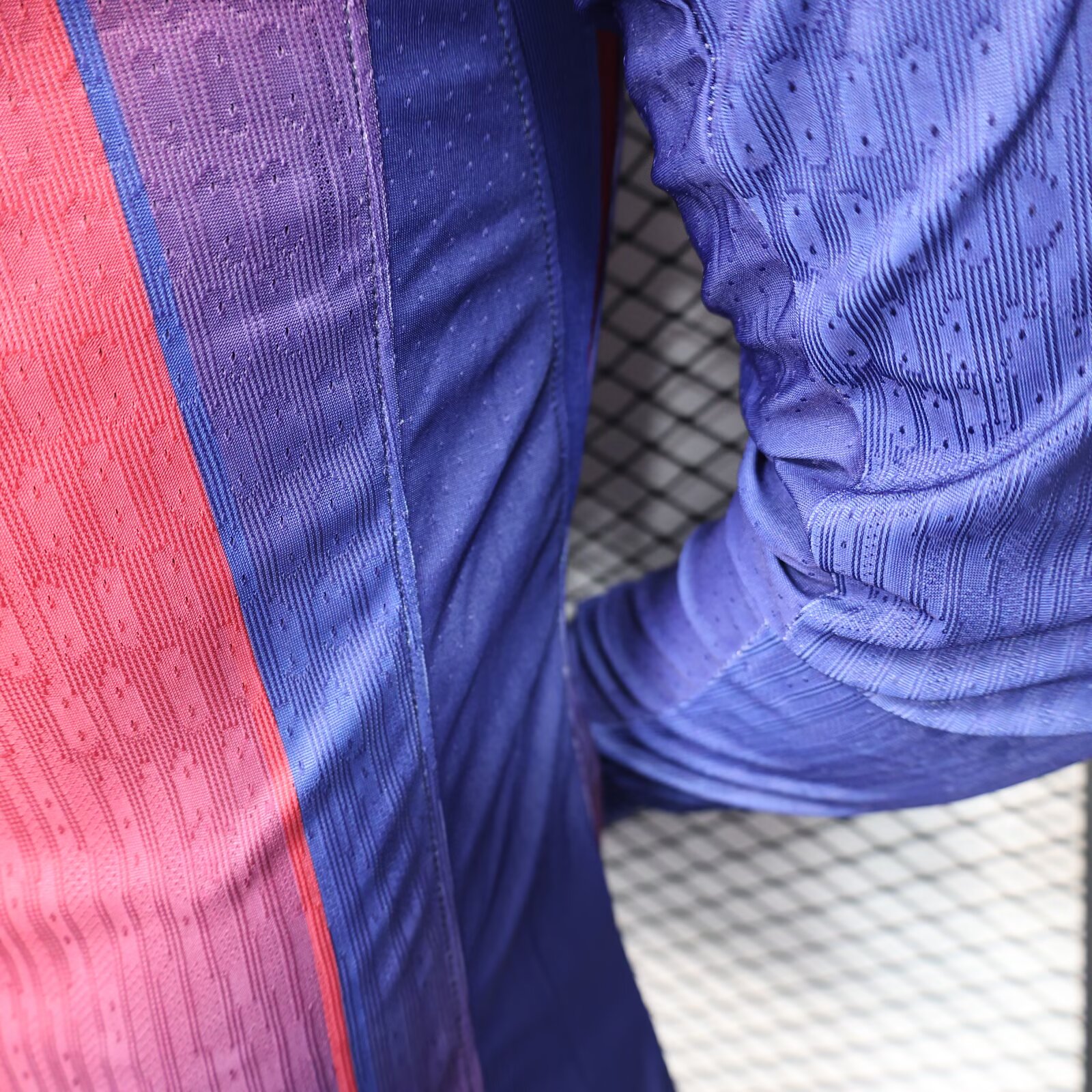 2025/2026 Long Sleeve Player Version Barcelona Home Football Jersey 1:1 Thai quality