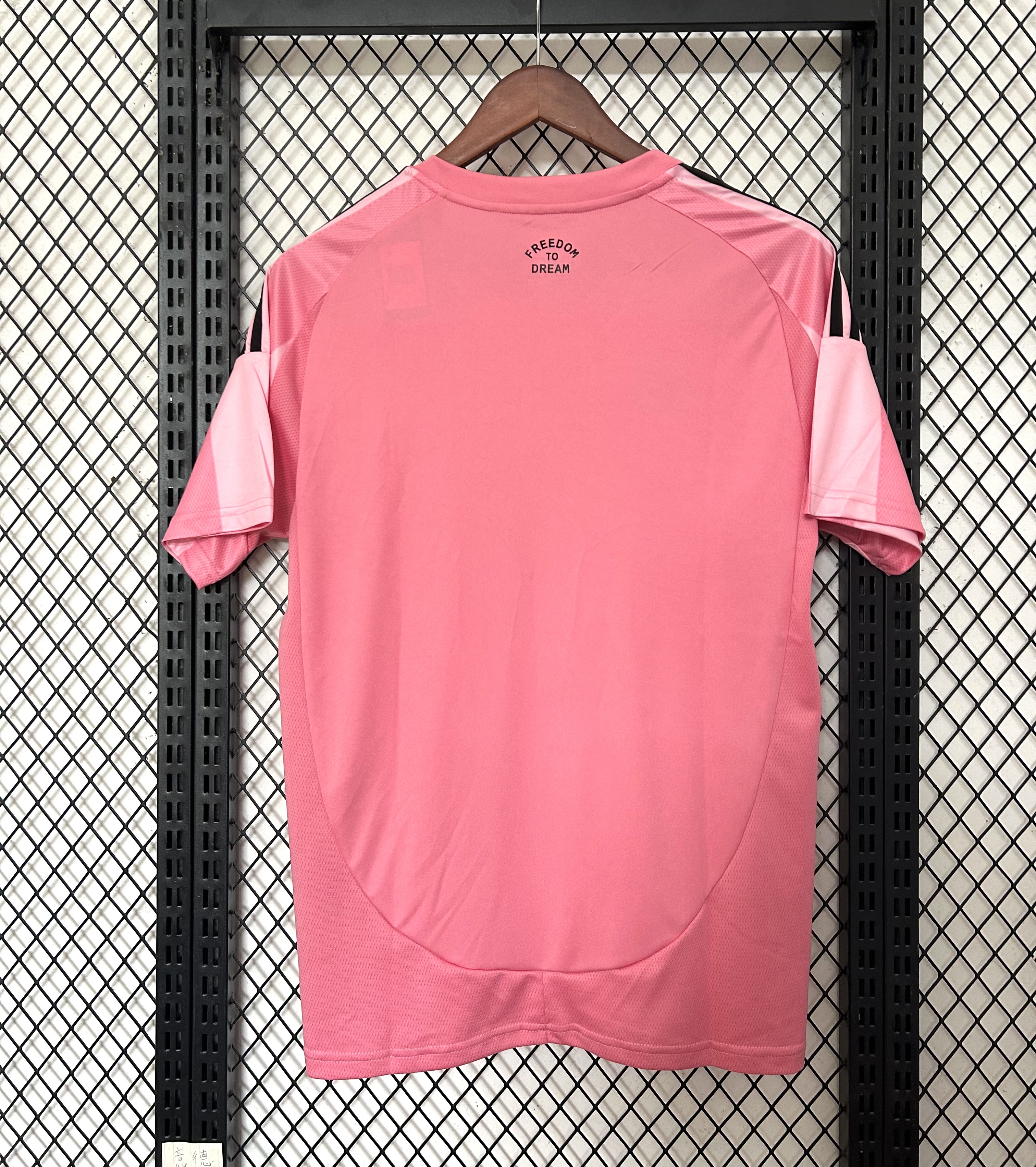 2025/2026 Inter Miami Home Soccer Football Jersey 1:1 Thai quality