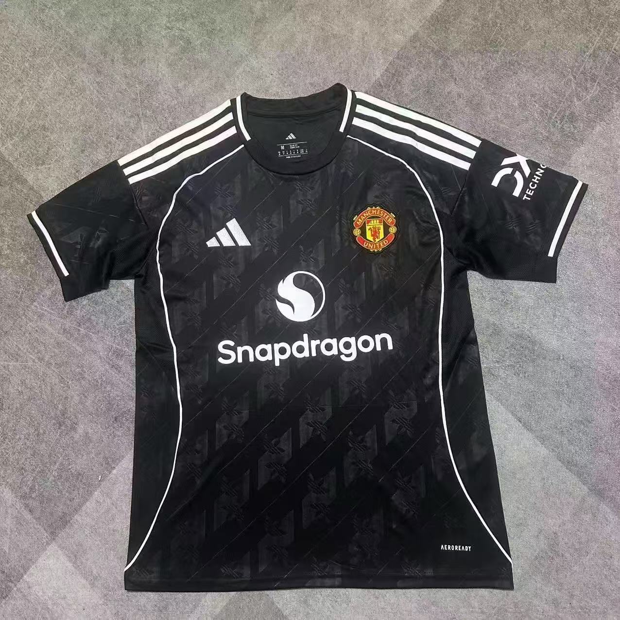 2025/2026 Manchester United Special Edition Black And White Football Jersey 1:1 Thai quality