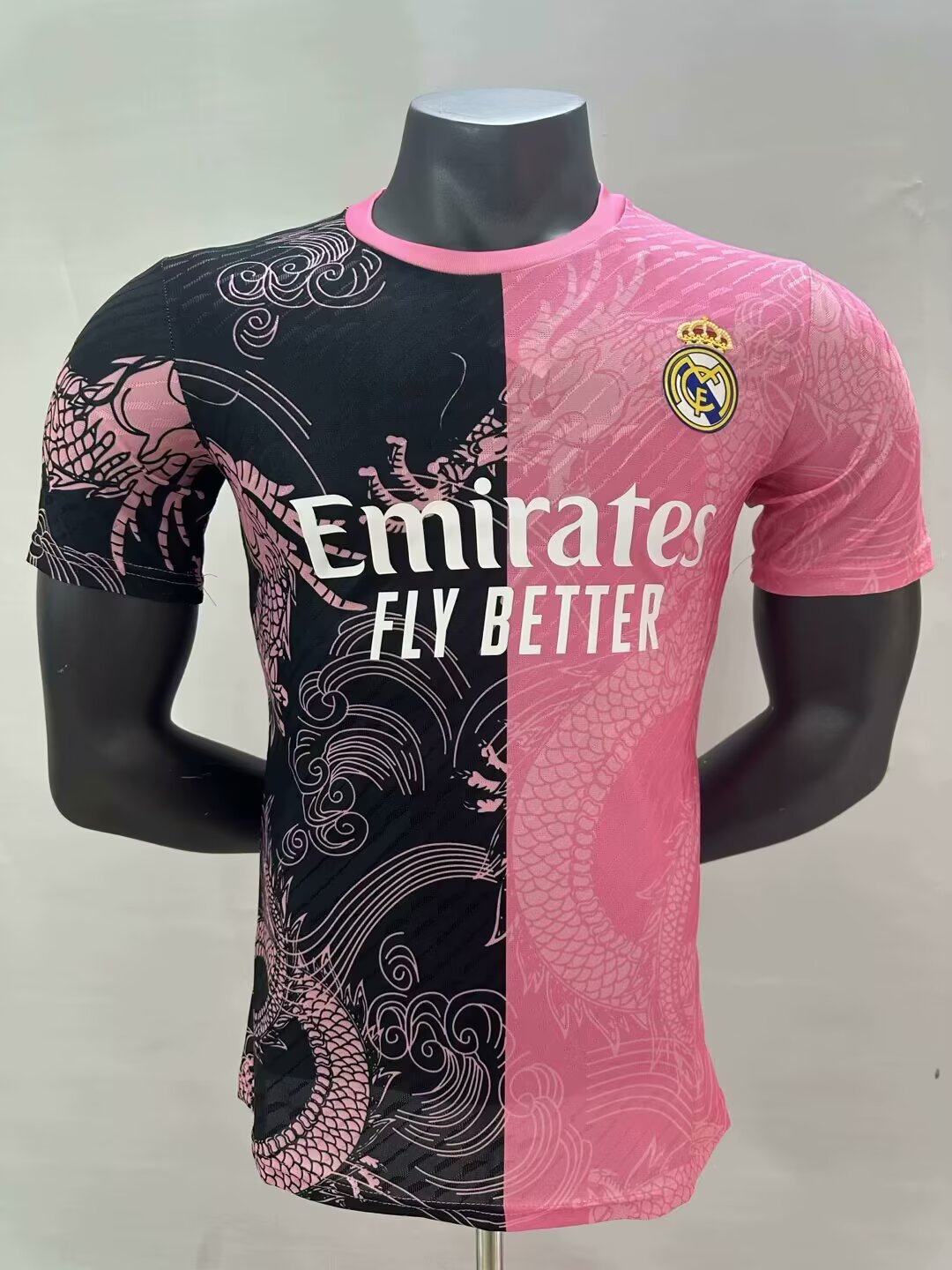 2025/2026 Player Version Real Madrid Dragon Pattern Pink And Black Football Jersey 1:1 Thai quality
