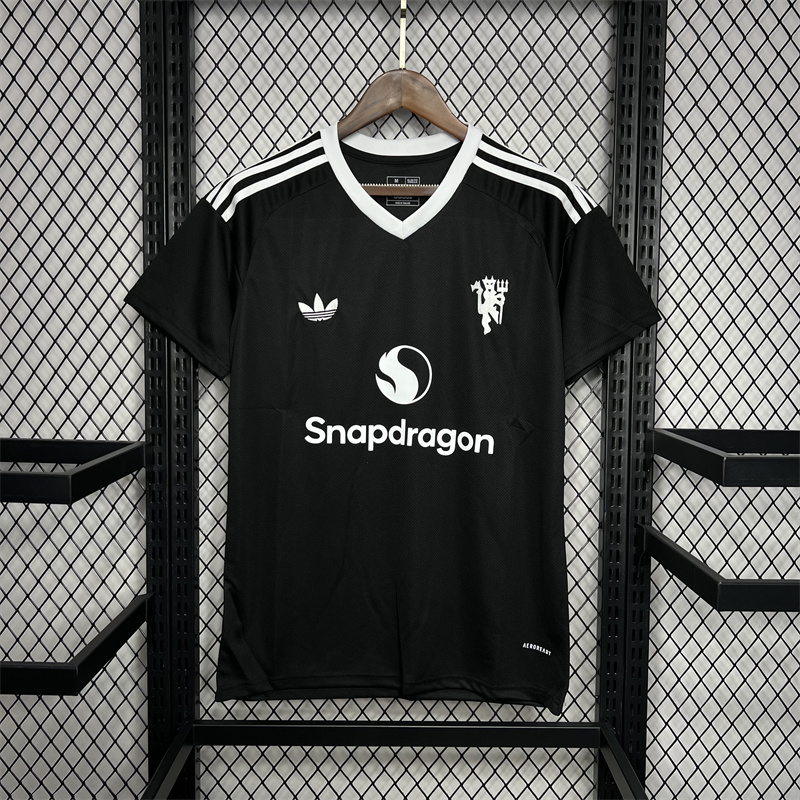 2024/2025 Manchester United Fourth goalkeeper Jersey