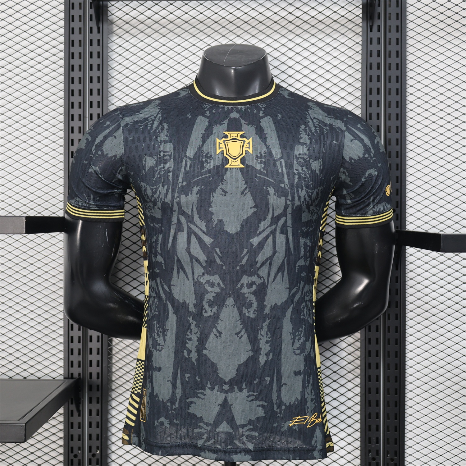 Portugal 2026 COMMA Black CR7 Special Jersey - Player Version - UnitedFutballJersey