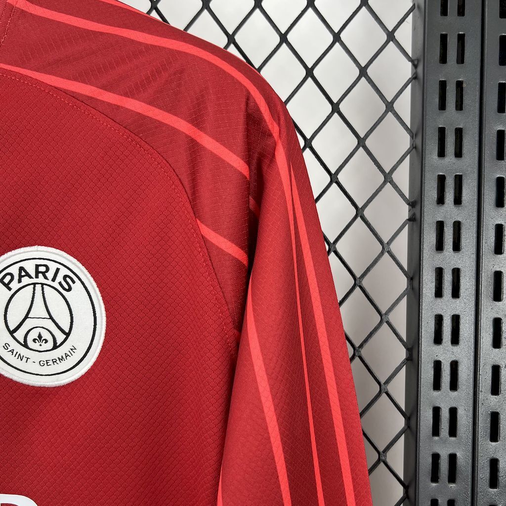 2025/2026 Long Sleeves Paris Saint-Germain red goalkeeper Football Jersey 1:1 Thai quality
