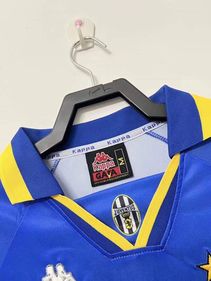 1995/1996 Retro Juventus Away Soccer Jersey 1:1 Thai Quality