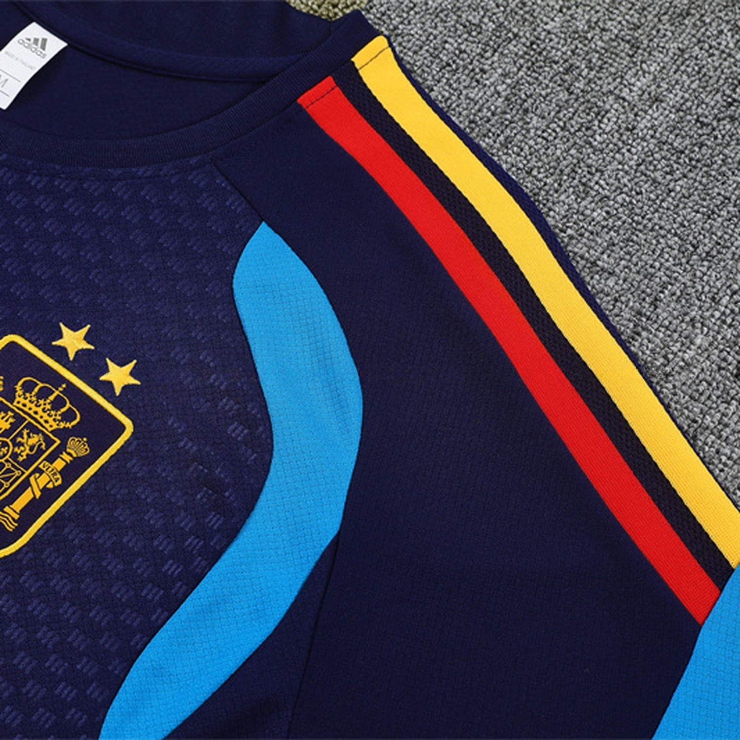 Spain 2026 Kids Short-Sleeve Training Set - Deep Blue Top & Deep Blue Shorts - UnitedFutballJersey