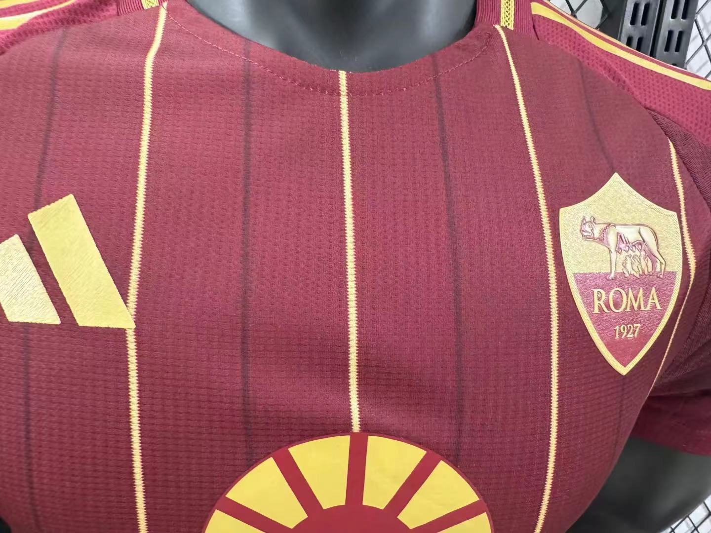 2024/2025 Player Version Roma Home Soccer Jersey 1:1 Thai Quality