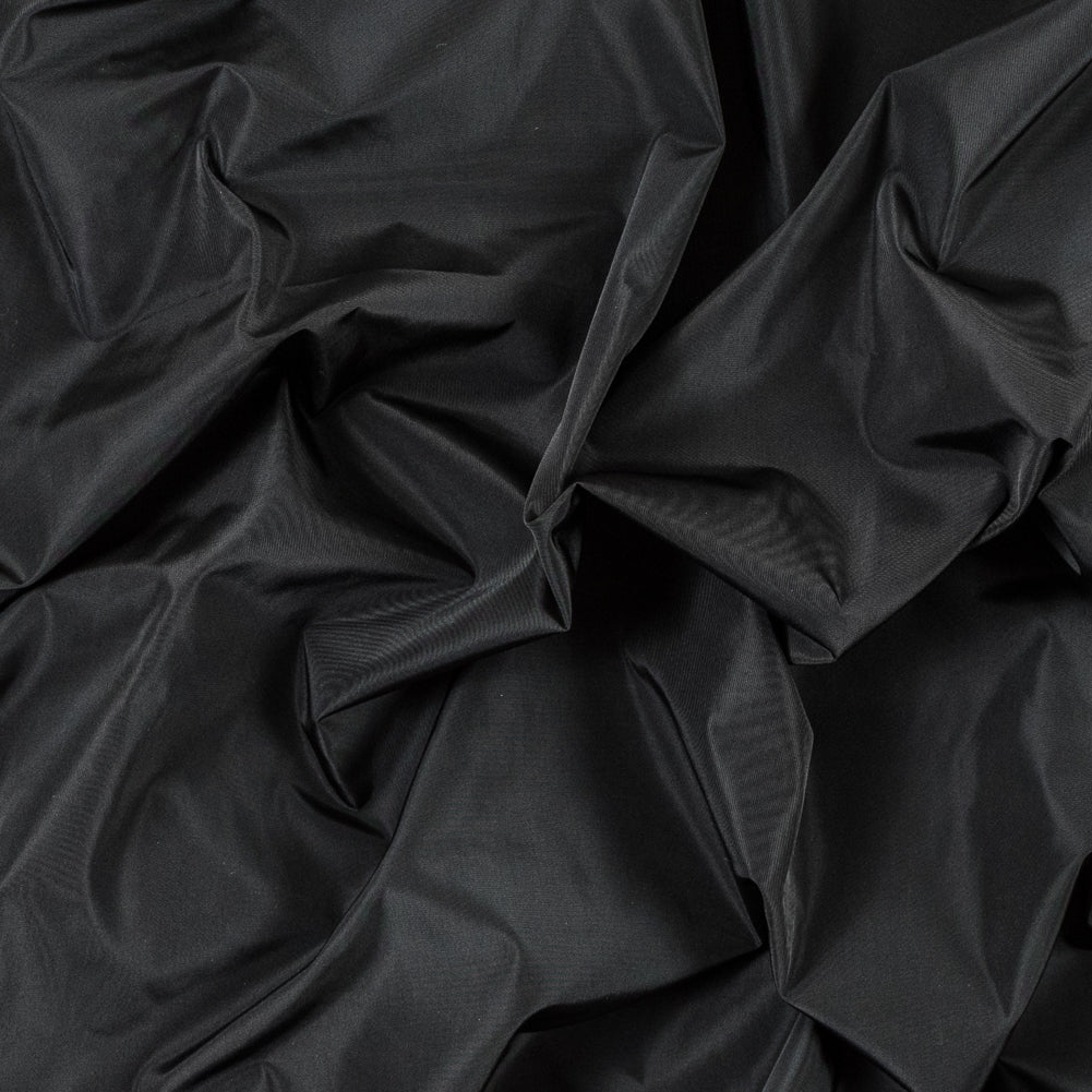 Black Wind Resistant Polyester with P/D Finishing - 75D*75D - Joann Fabrics