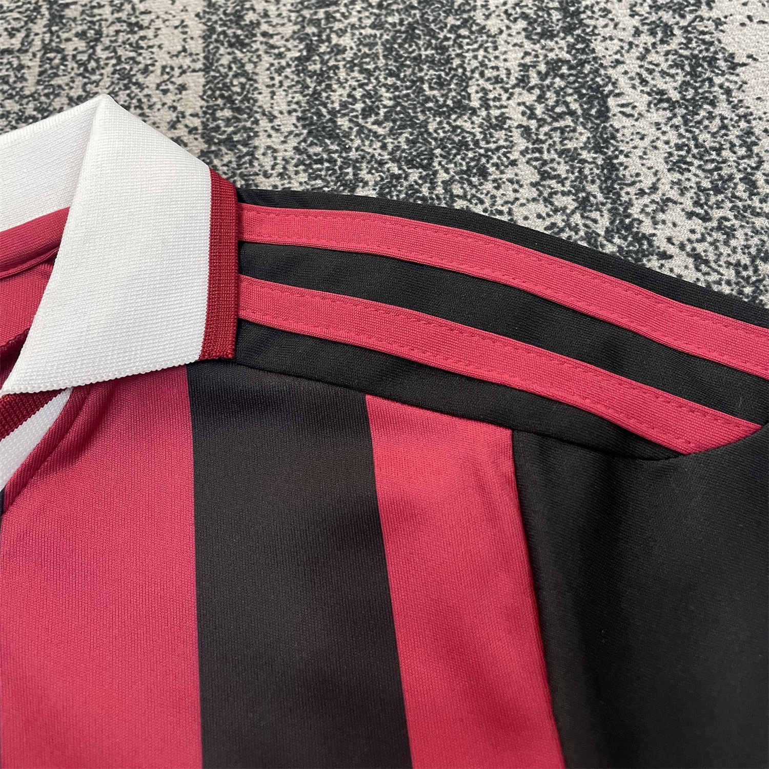Retro AC Milan 2009-10 Home Red Kids Kit - UnitedFutballJersey
