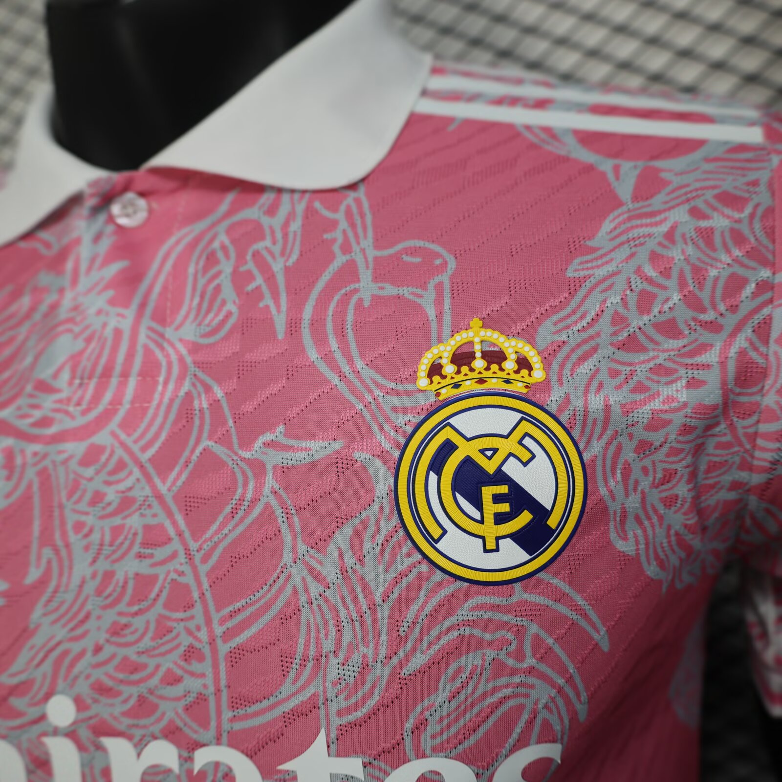 2025/2026 Player Version Real Madrid Special Edition Pink Football Jersey 1:1 Thai quality
