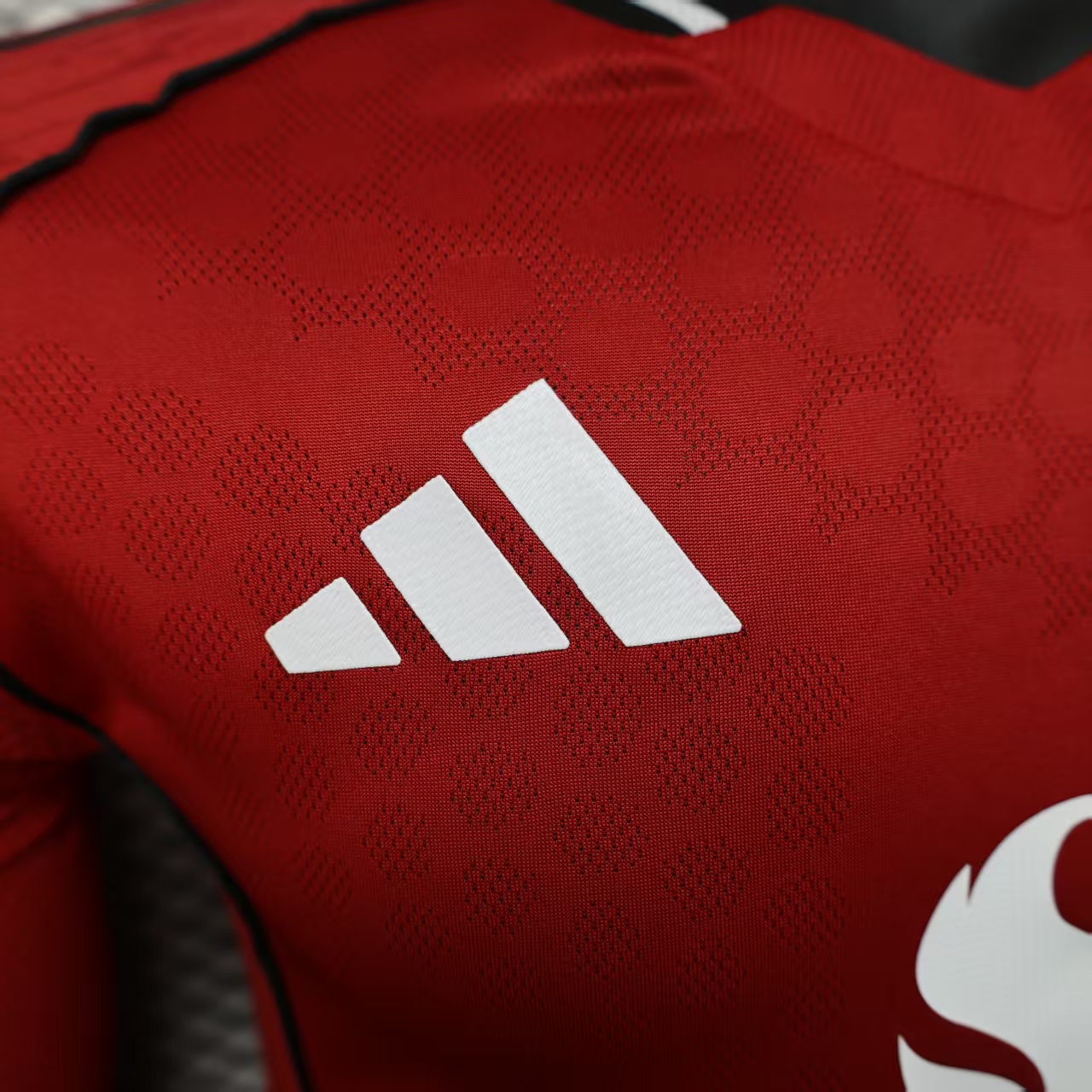 2025/2026 Long Sleeve Player Version Manchester United Home Football Shirt 1:1 Thai Quality