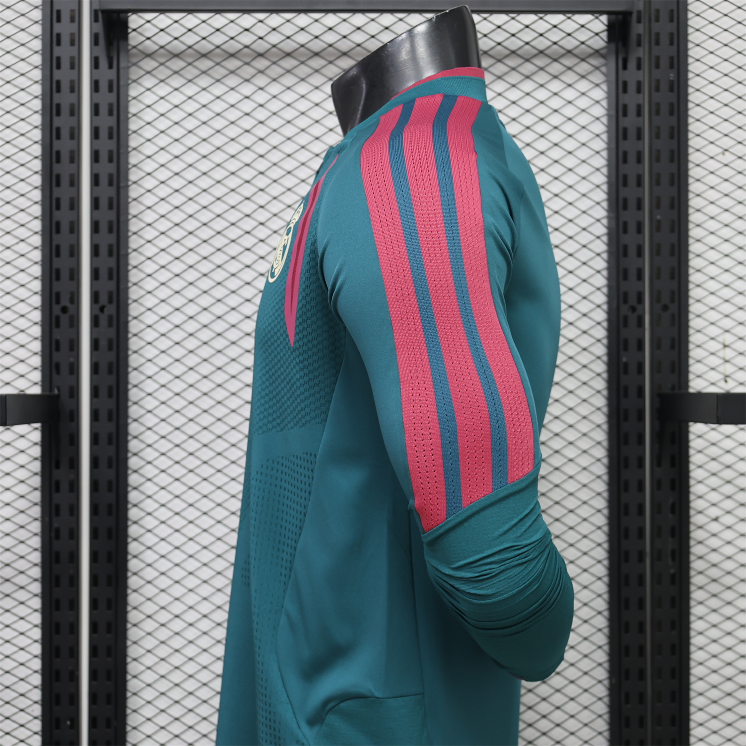 Real Madrid 26-27 Dark Green Long Sleeves Training Jersey - Player Version - UnitedFutballJersey