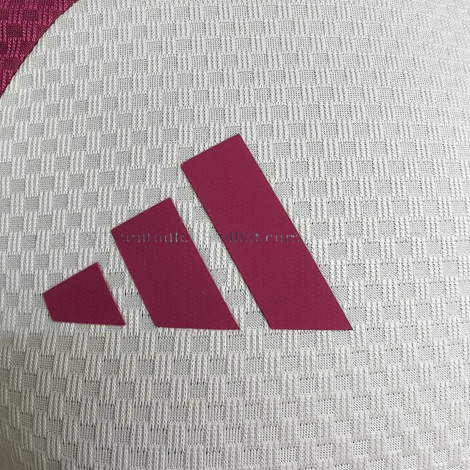 Real Madrid 26-27 White With Pink Training Vest - Fans Version - UnitedFutballJersey