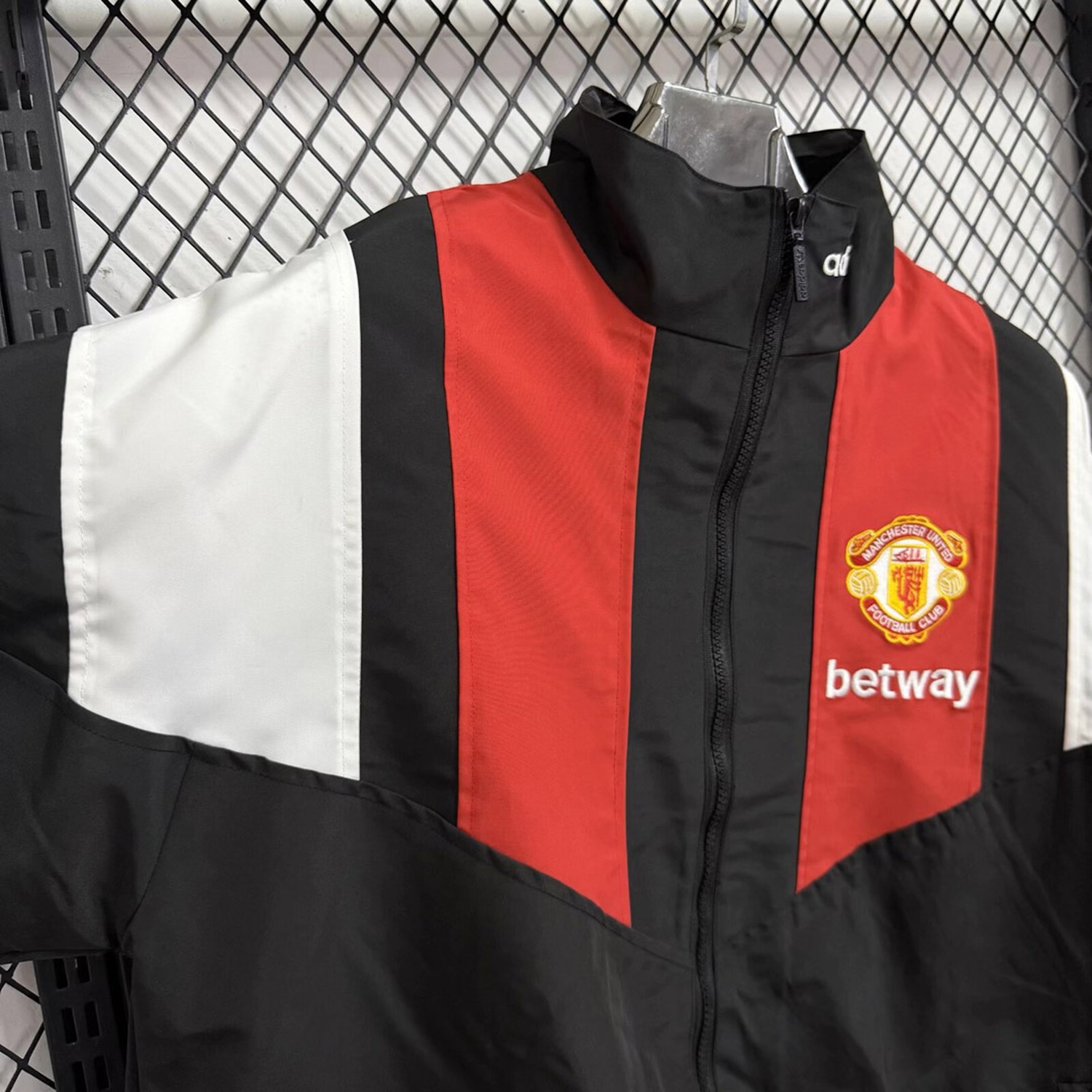 Manchester United 26-27 EQT Black Red Windbreaker Jacket - UnitedFutballJersey