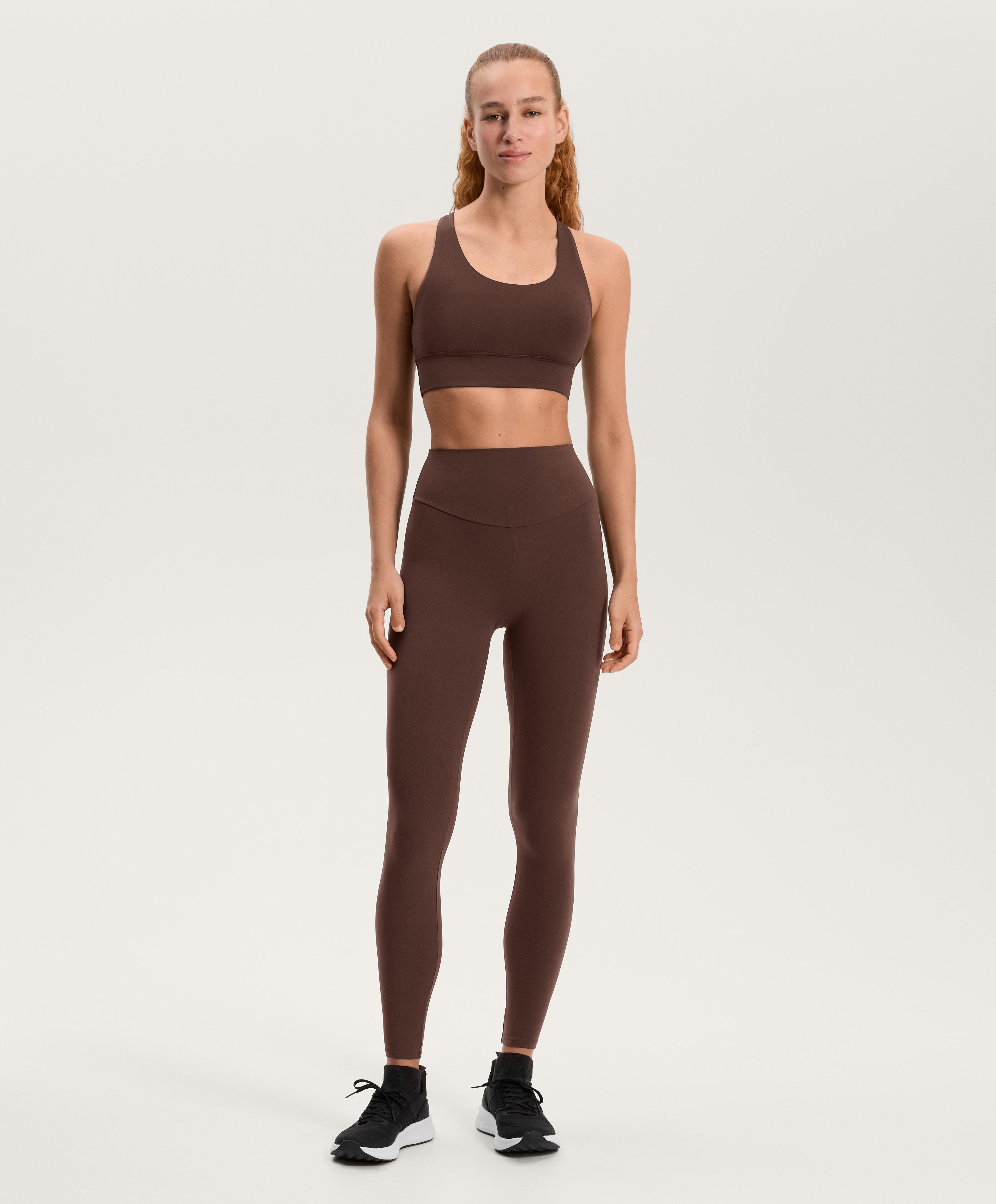 Comfortlux medium support sports bra with cups