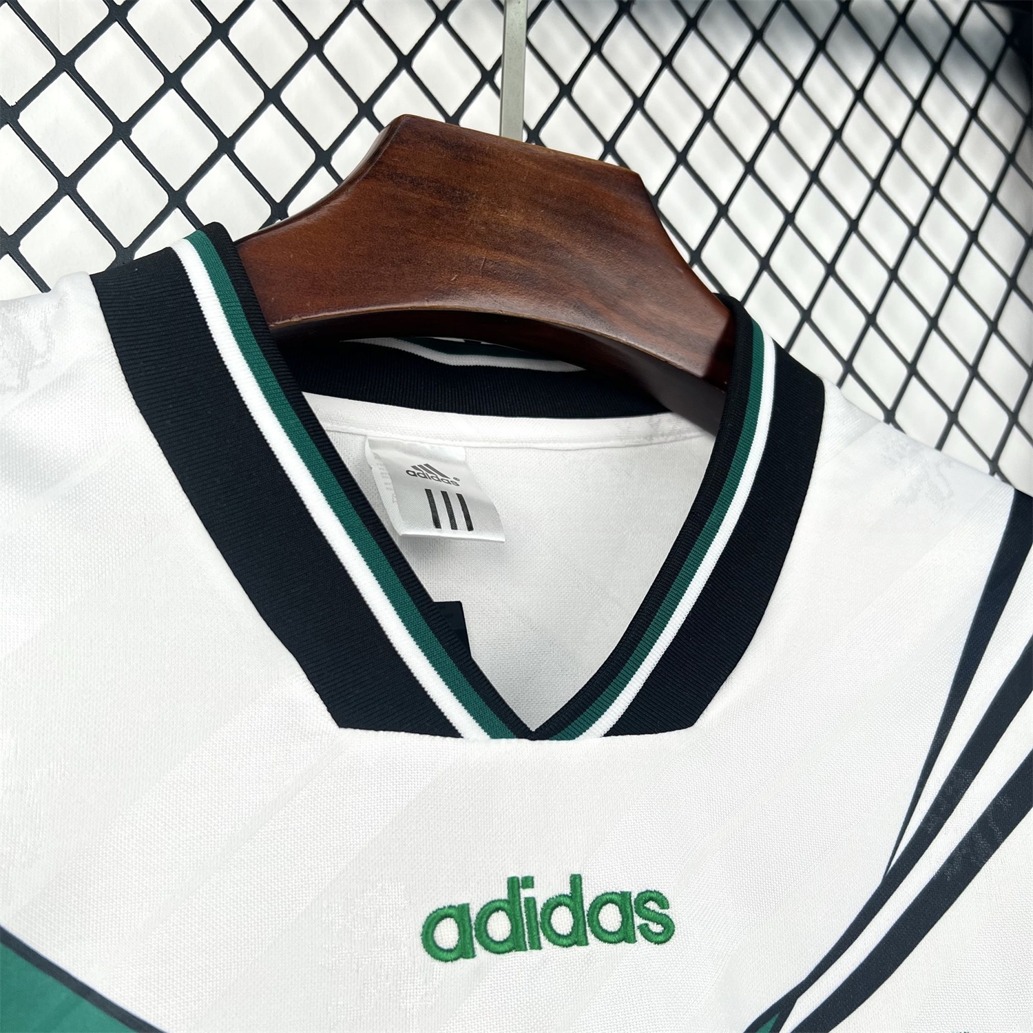 Retro Sporting CP 1994-95 Home Jersey - UnitedFutballJersey