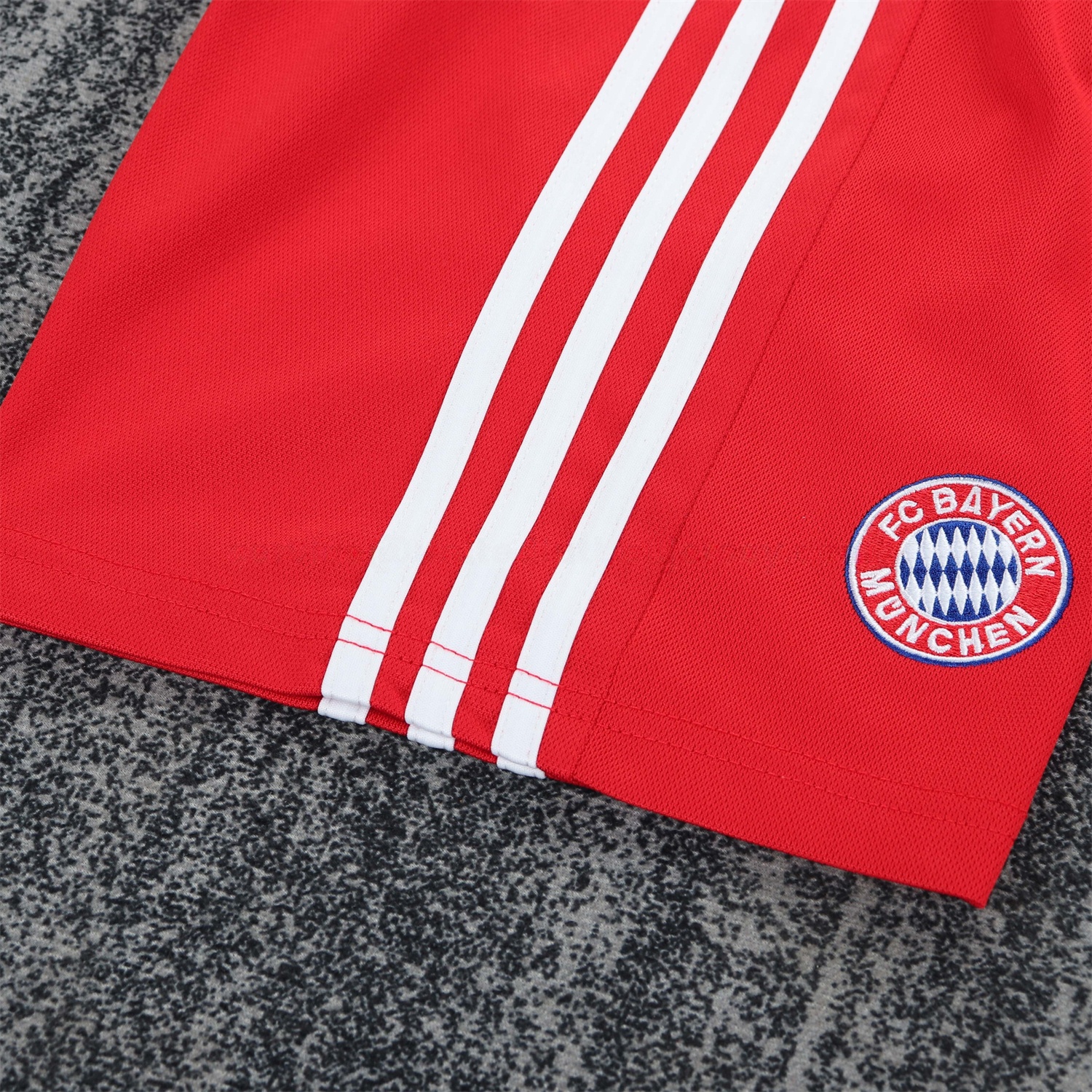 Retro Bayern Munich 2001-02 Home Kids Kit - UnitedFutballJersey