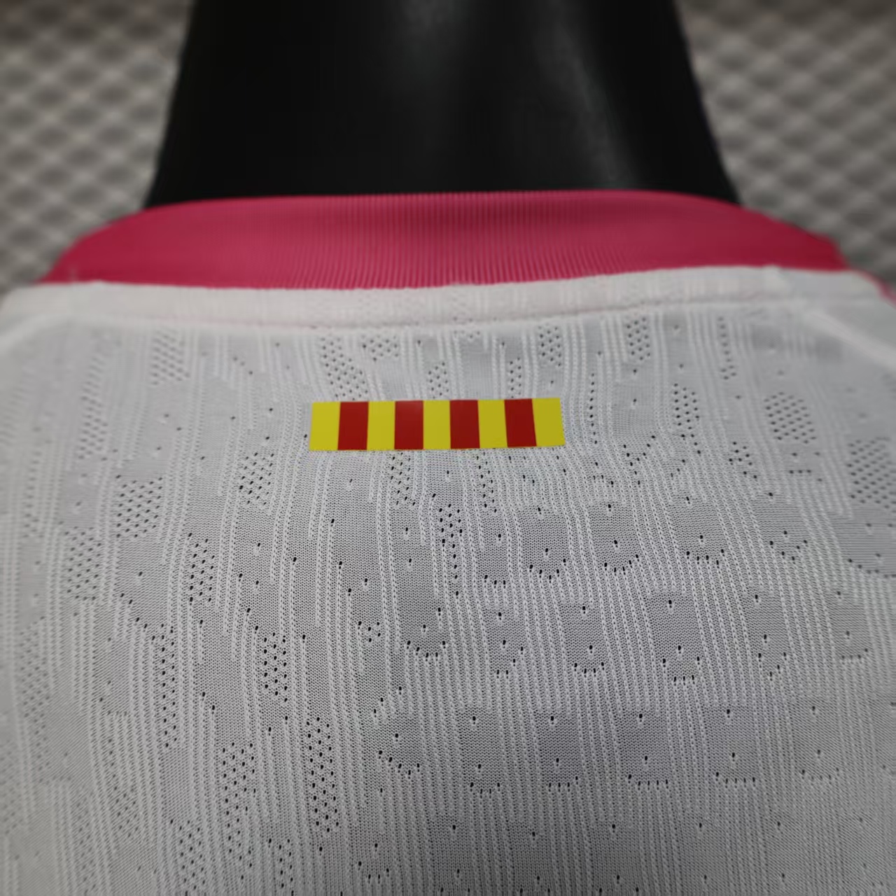 2025/2026 Barcelona Player Version Special Edition 18 Football Jersey 1:1 Thai quality