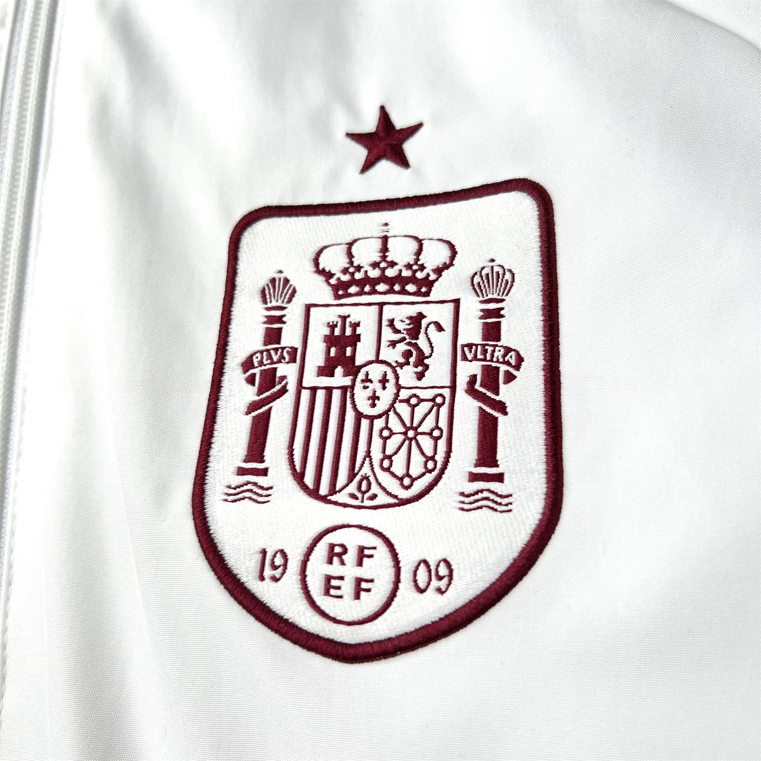 Spain 2026 Away Windbreaker Jacket - White - UnitedFutballJersey