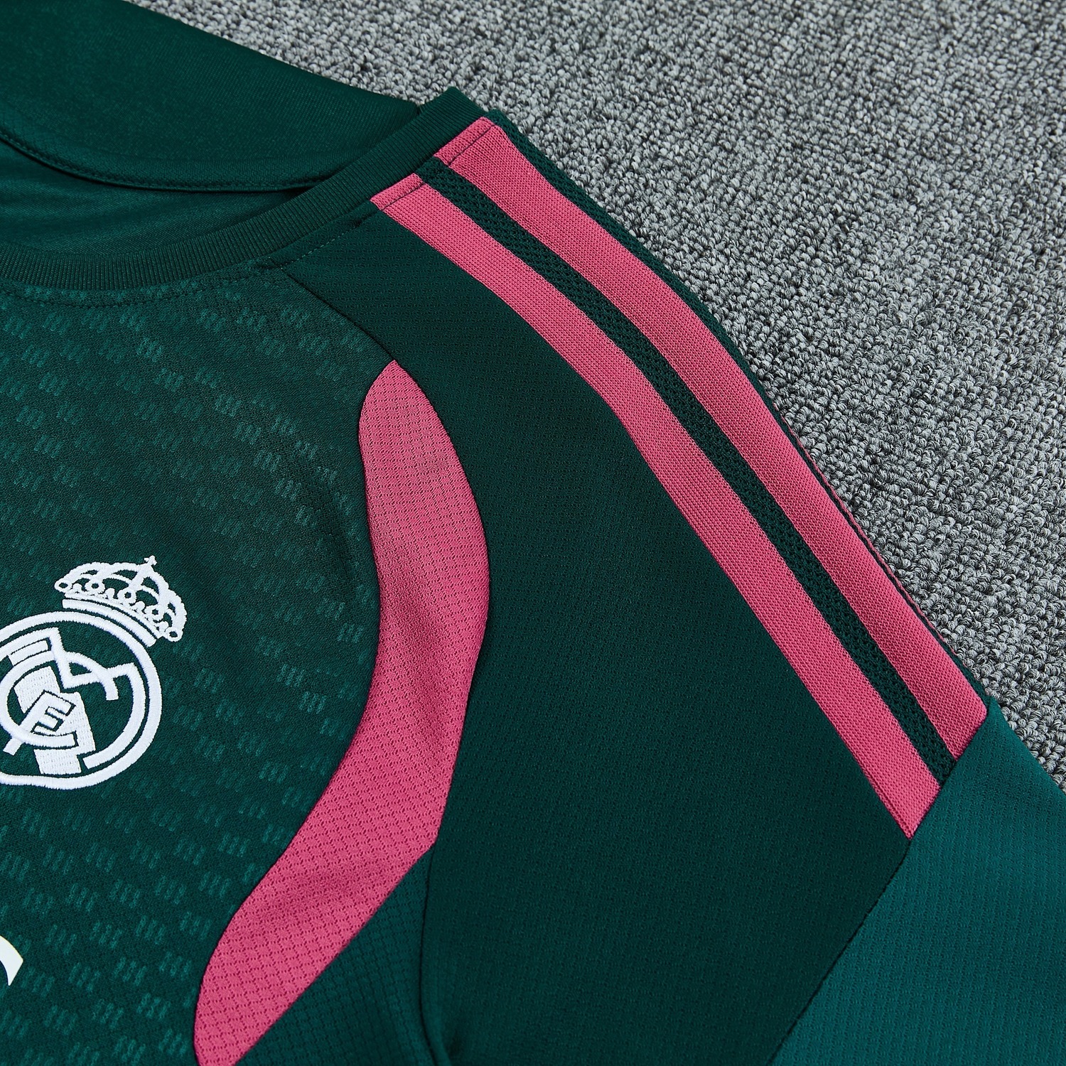 Real Madrid 26-27 Short-Sleeve Training Set - Dark Green Top & Dark Green Shorts - UnitedFutballJersey