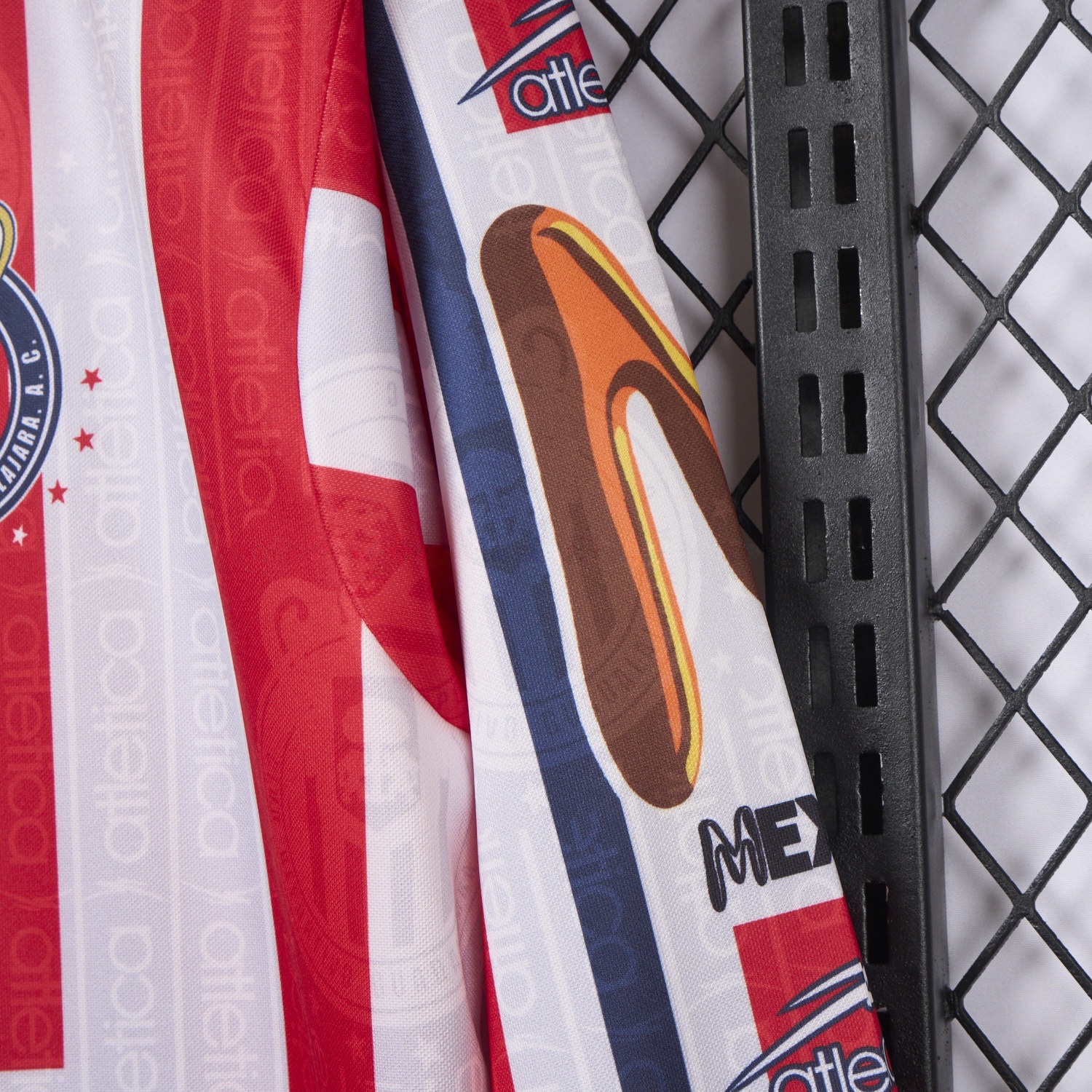 Retro Chivas de Guadalajara 1997-98 Home 2 Long Sleeves Jersey - UnitedFutballJersey