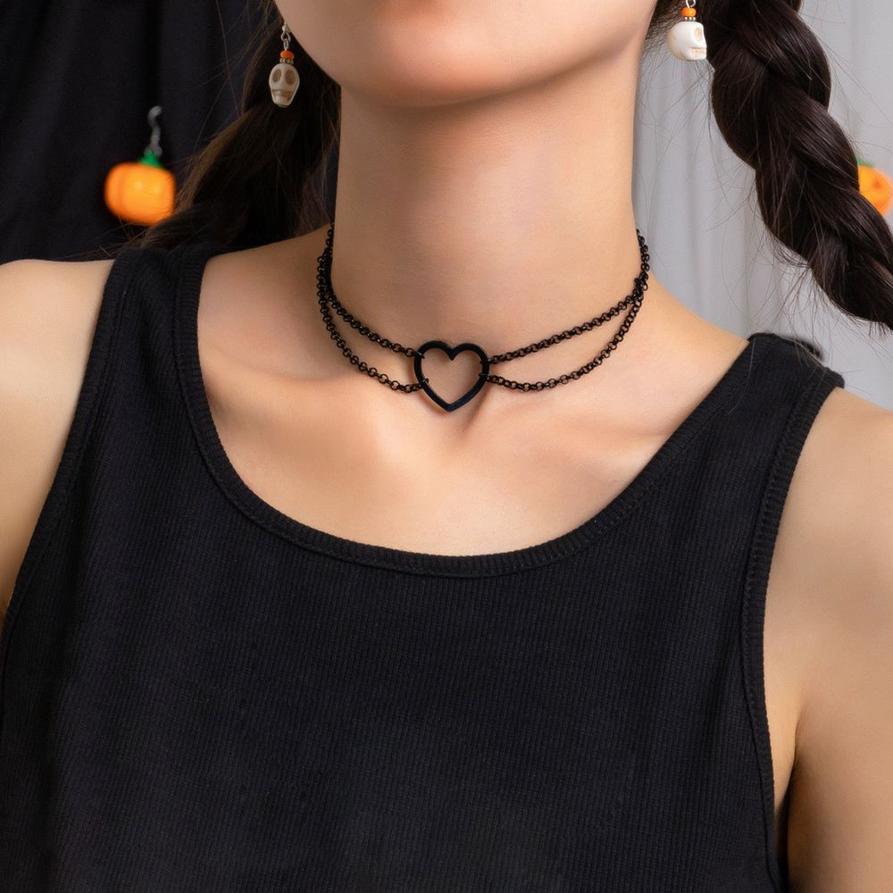 Upgrade Your Style with Our Simple Fashion Necklace - Gothic Black Heart Decor Chain Tassel Neck Choker Necklace (1pc) - Grocery