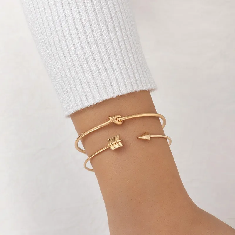 Women's Vintage Cuff Arrow Knotted Bracelet - Grocery