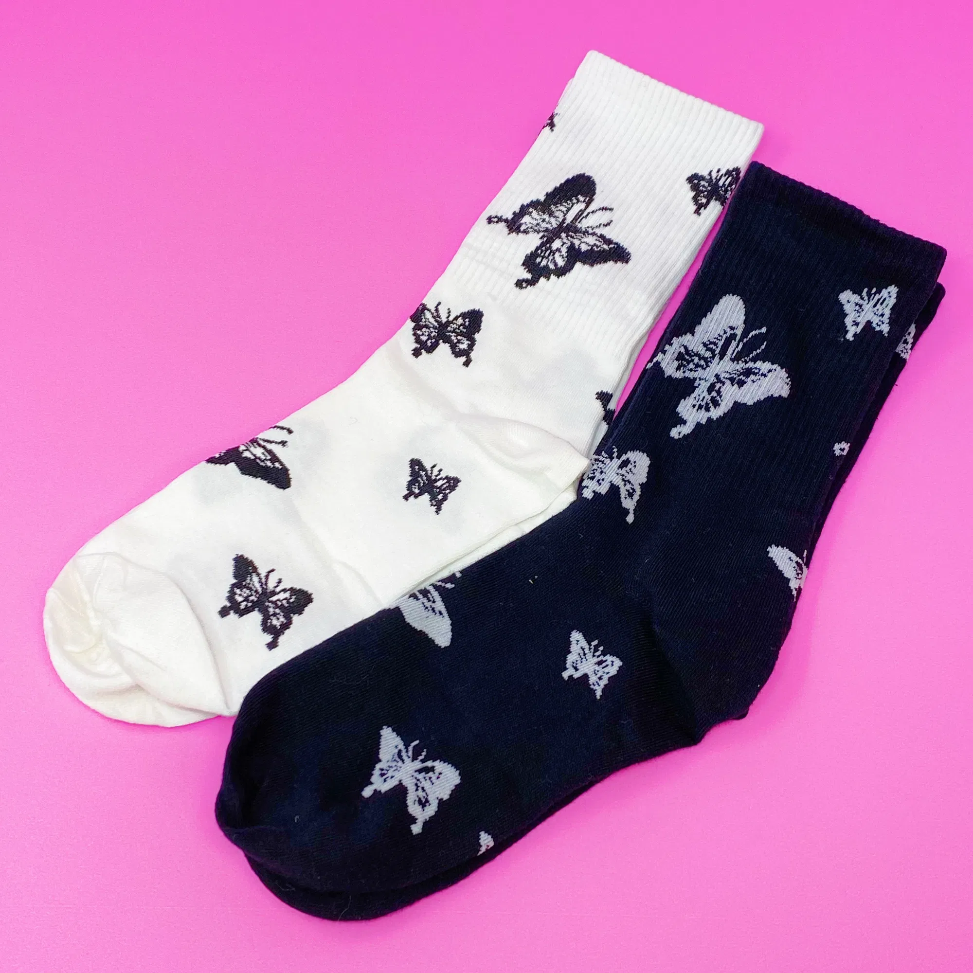 Butterfly In The Air Socks Set - Grocery
