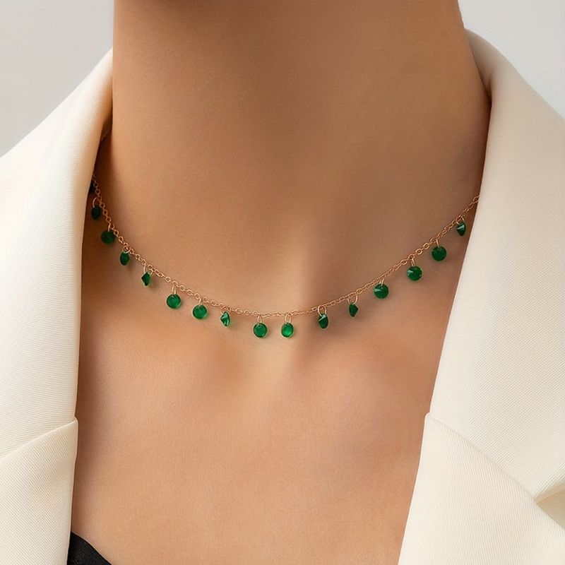 St. Patrick's Day Vintage Irregular Green Pendant Necklace Neck Chain Choker - Grocery