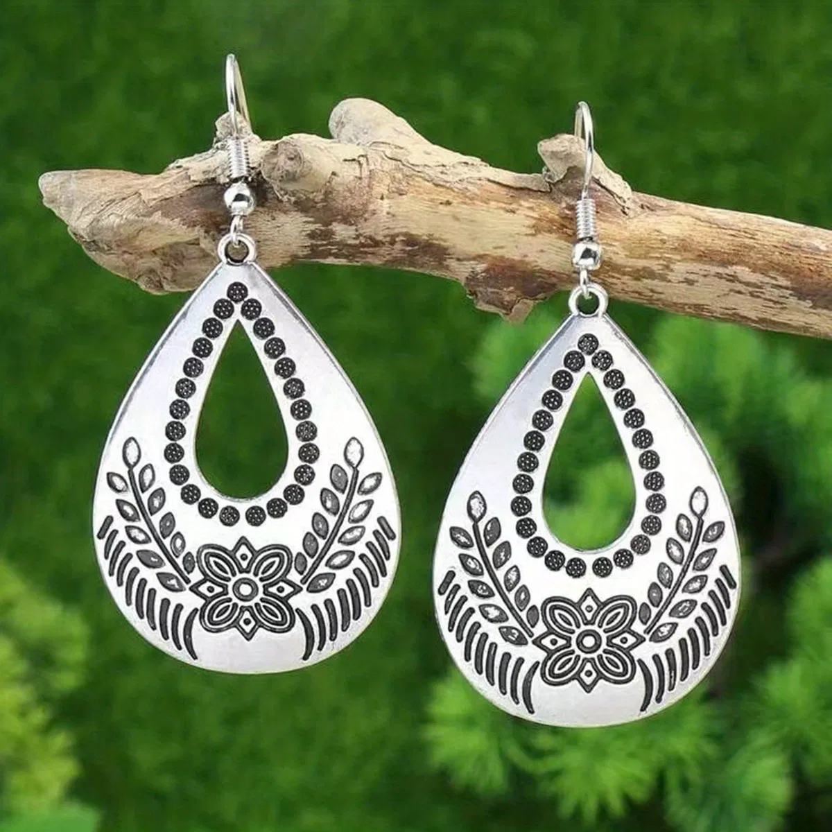 Silvery Teardrop Shape Flower Pattern Hollow Dangle Earrings Retro Ethnic Style Alloy Silver Plated Jewelry Daily Wear Accessories - Grocery