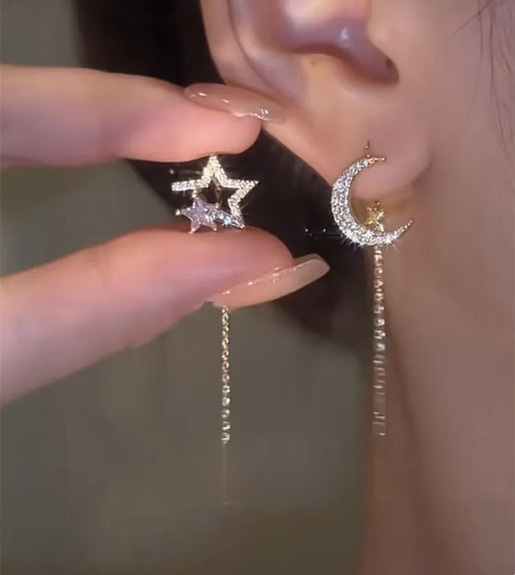 Slightly Set Zircon Versatile Moon Earrings - Grocery