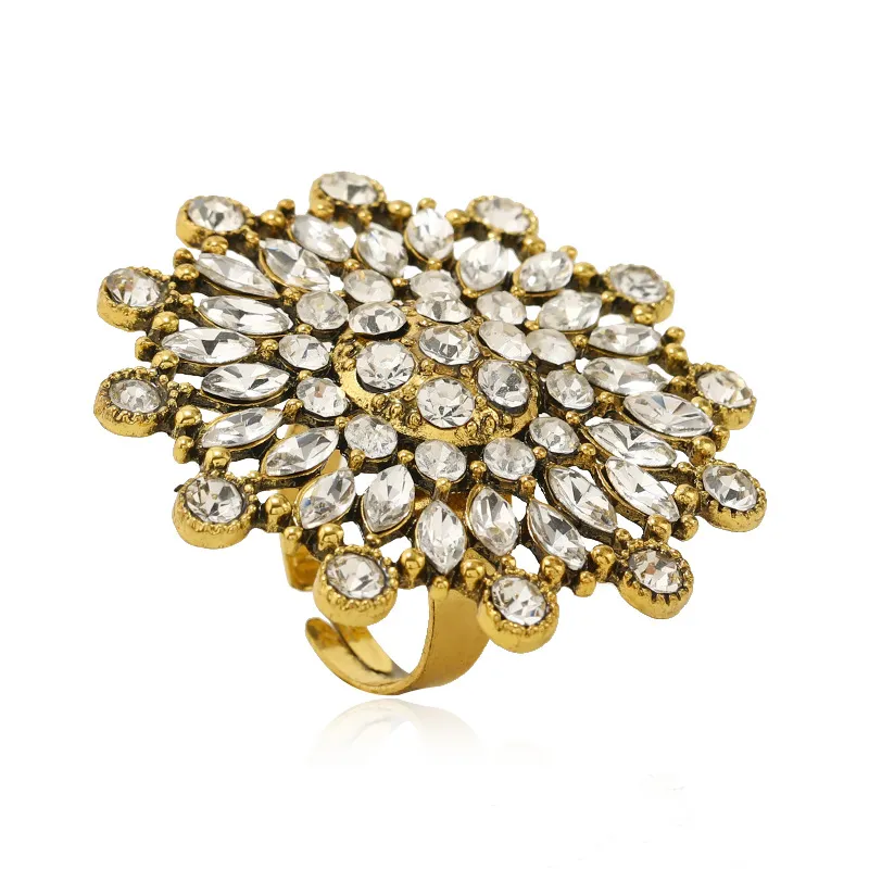 French Retro Fashion Creative Design Exaggerated Environmentally Friendly Alloy Ring - Grocery