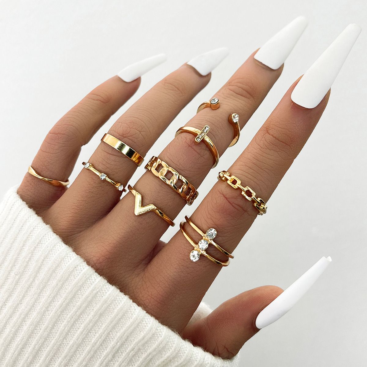 Simple Cross Letter V Twist Ring 9-piece Set - Grocery