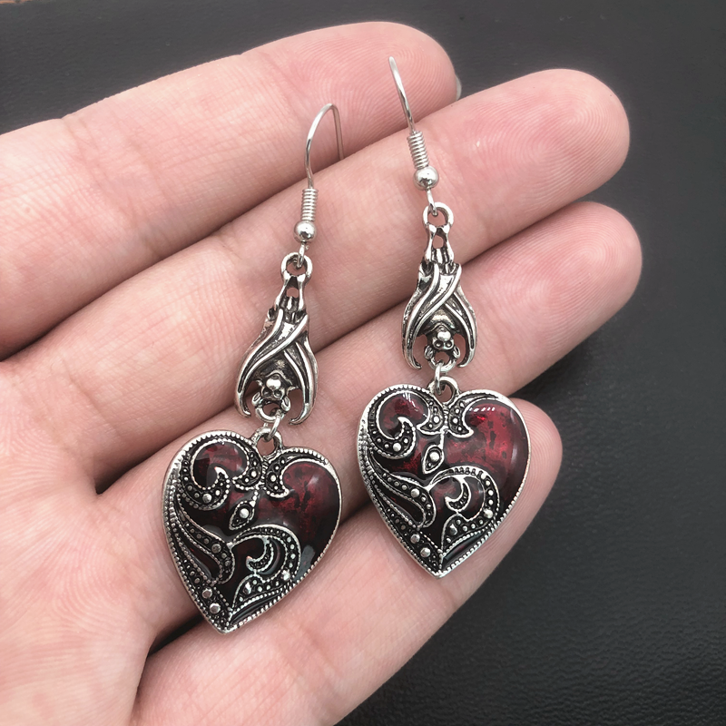 Y2K Love Dripping Oil Pattern Earrings Handmade Creative Inverted Bat Cool Love Earrings - Grocery