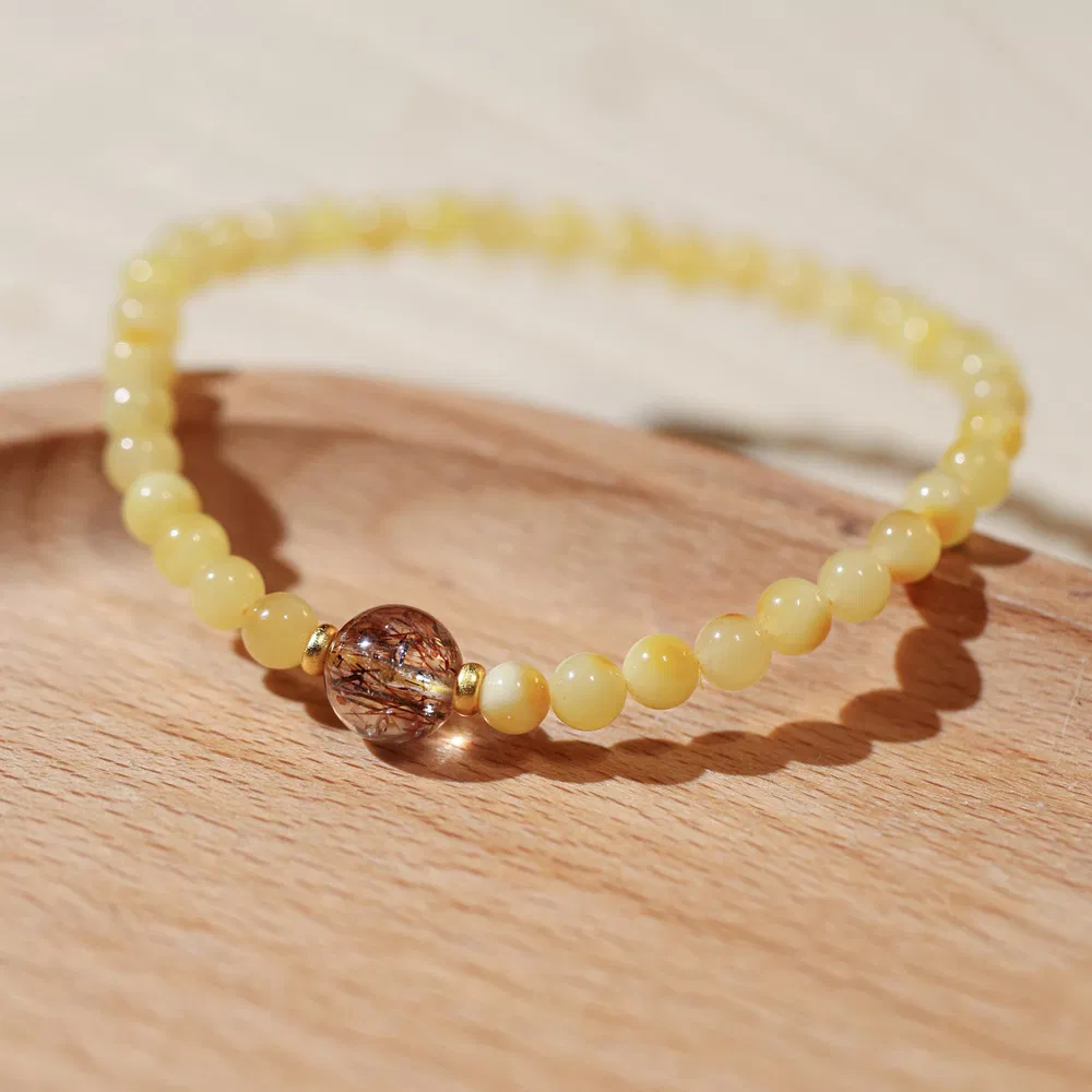 Single Circle Amber Beeswax String With Passepartout - Grocery