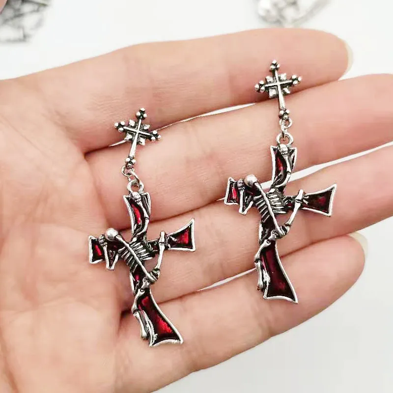 Christmas Halloween Dark Skull Stud Earrings - Grocery