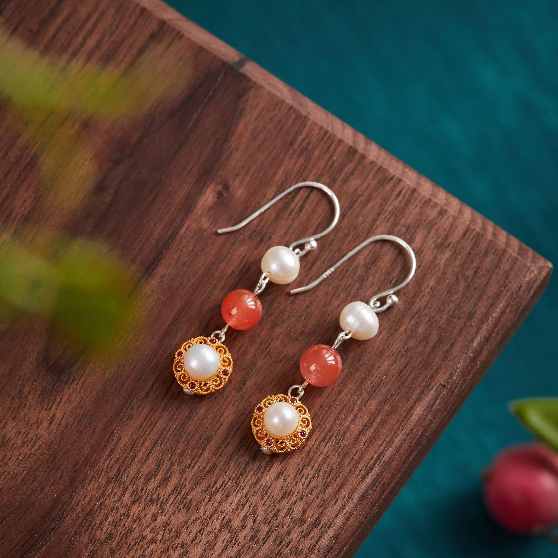 S925 Silver Inlaid White Bead Earrings Stitching Round Simple Ancient Pearl Earrings Delicate - Grocery