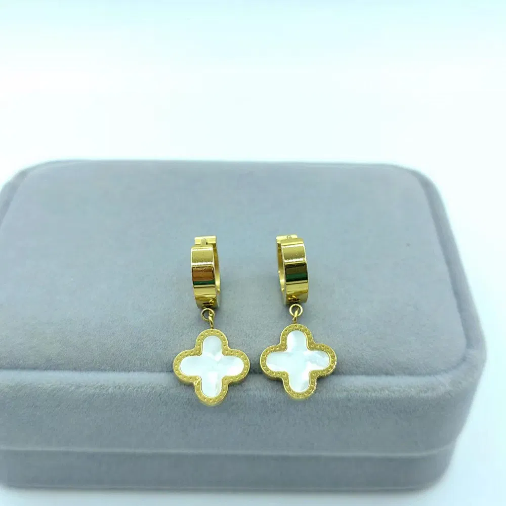 Premium Four-leaf Clover Ear Clip - Grocery